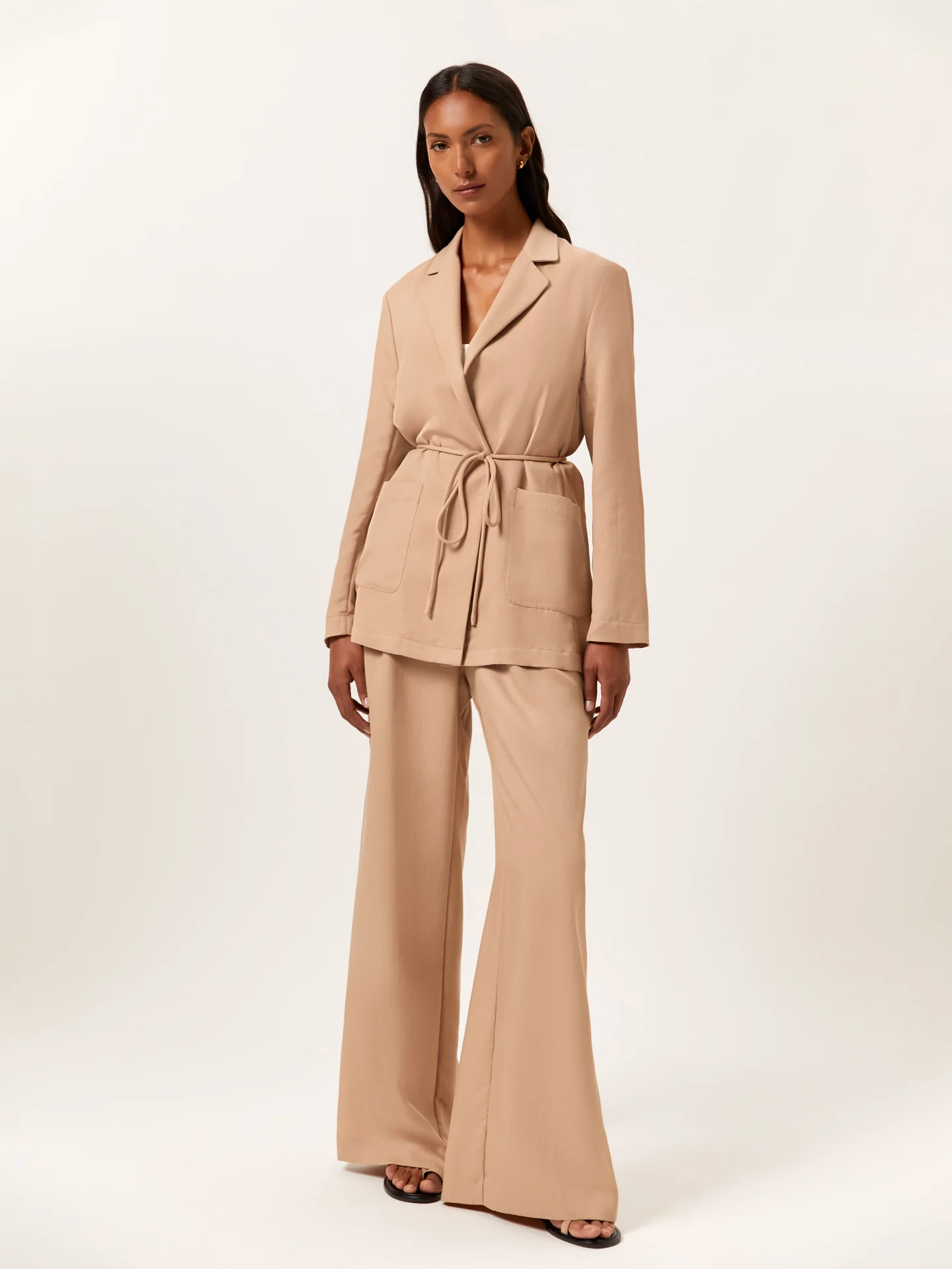 Blazer casual com cinto em tecido de Tencel e Rayon - Image 3