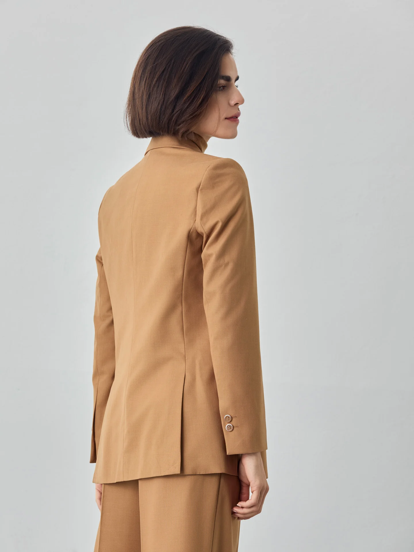 Blazer de fato de trespasse em tecido com mistura de rayon - Image 3
