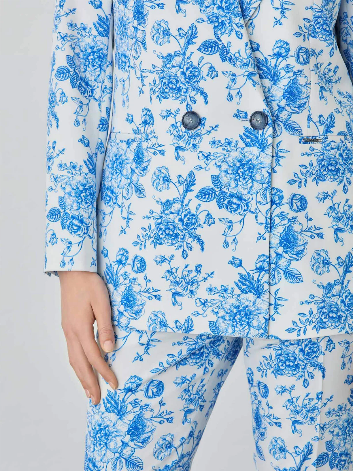 Blazer De Trespasse Em Mistura De Rayon Com Estampa Floral - Image 3