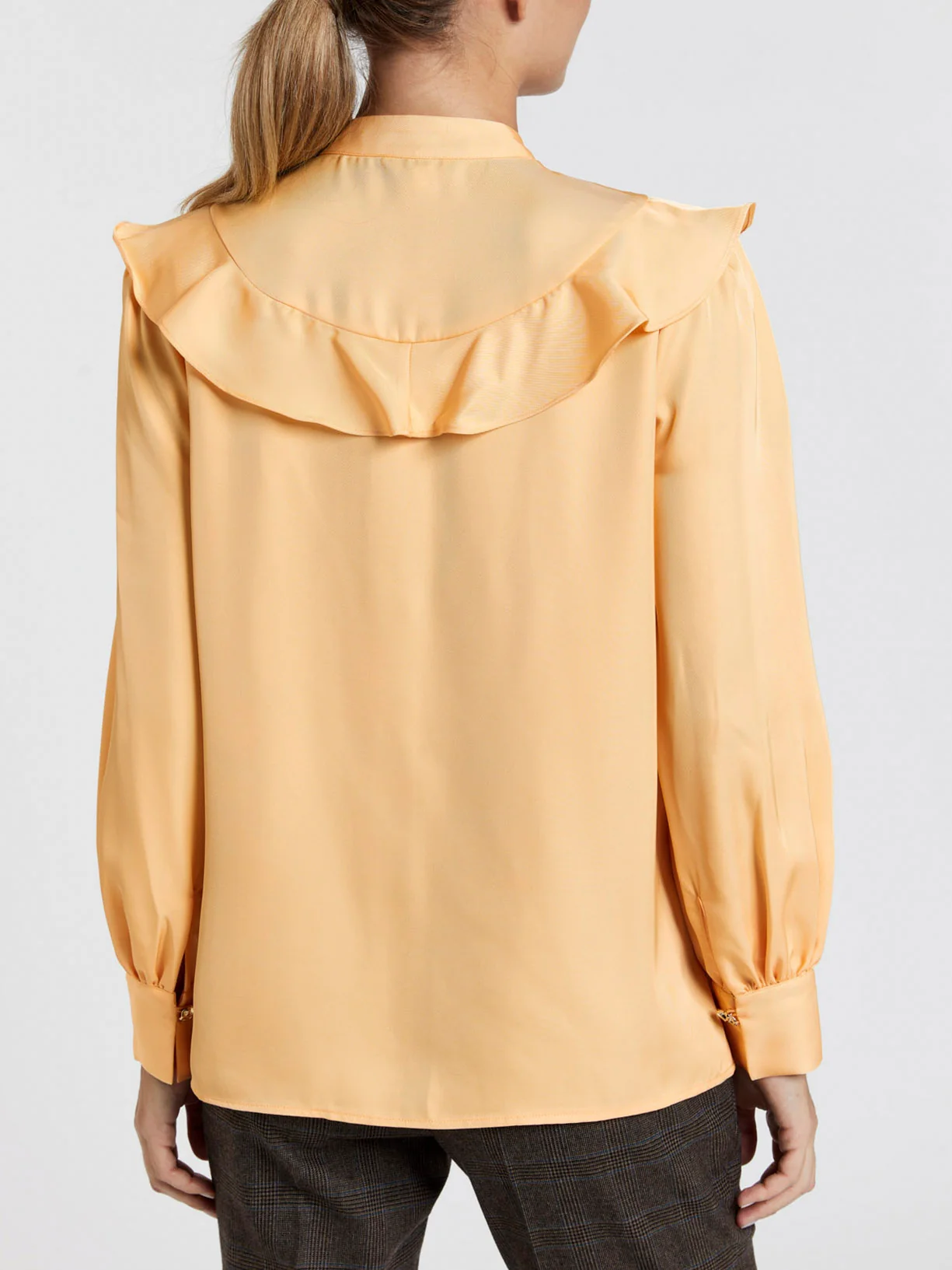 Blusa com detalhe de folhos - Image 3