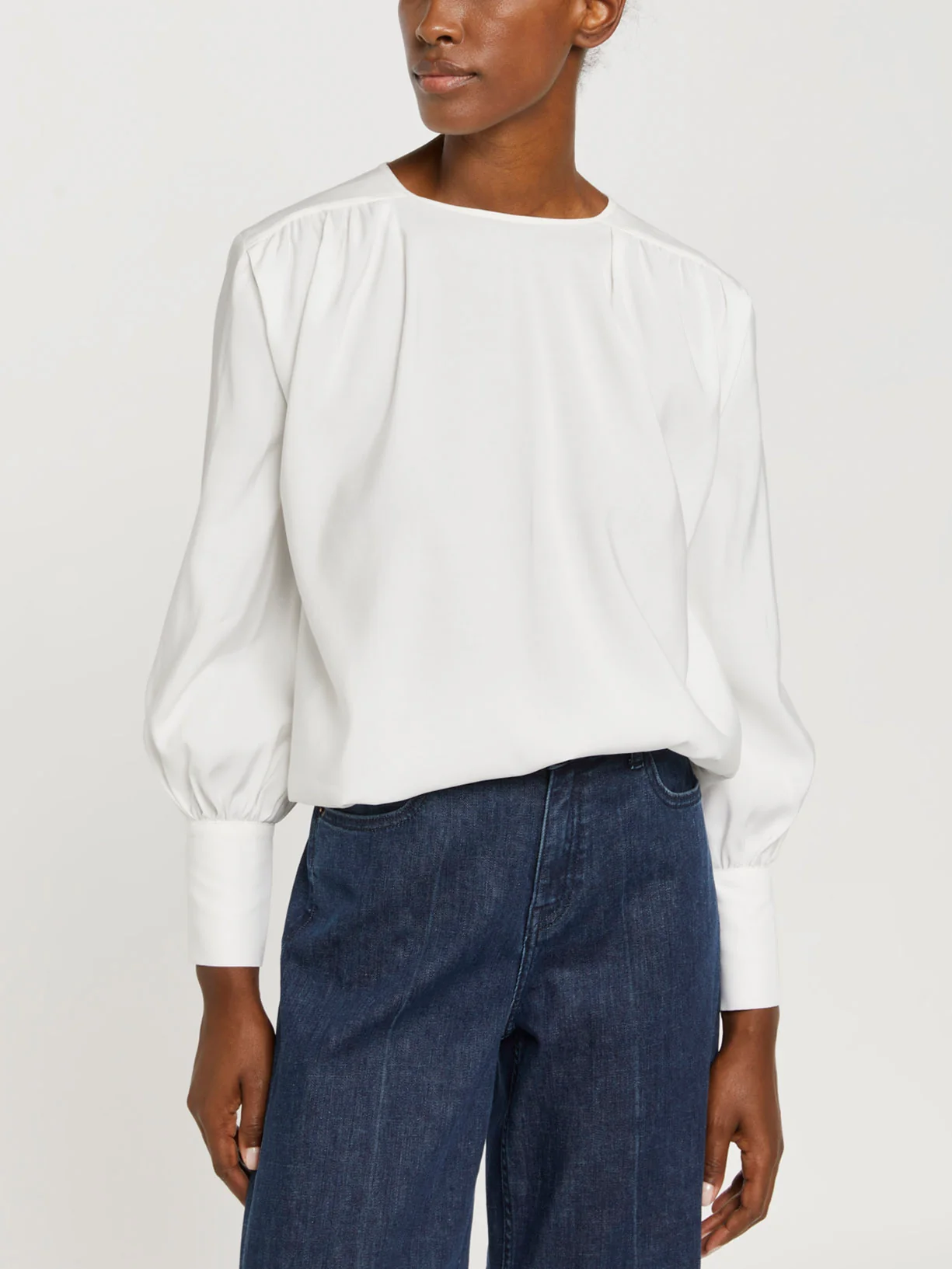 Blusa com detalhe de pregas - Image 2