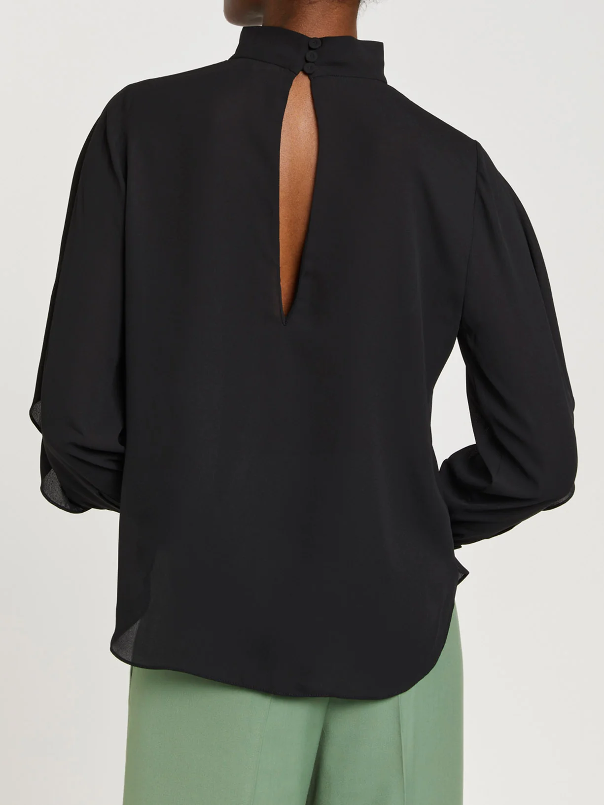 Blusa com folhos na frente - Image 3