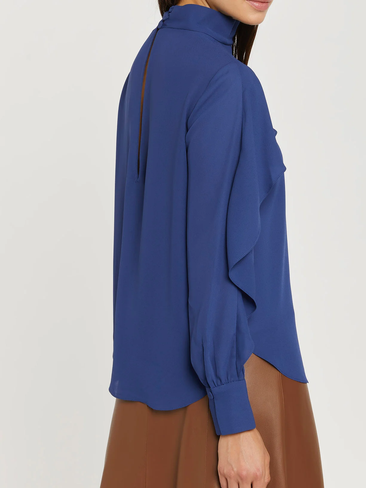 Blusa com folhos na frente - Image 6