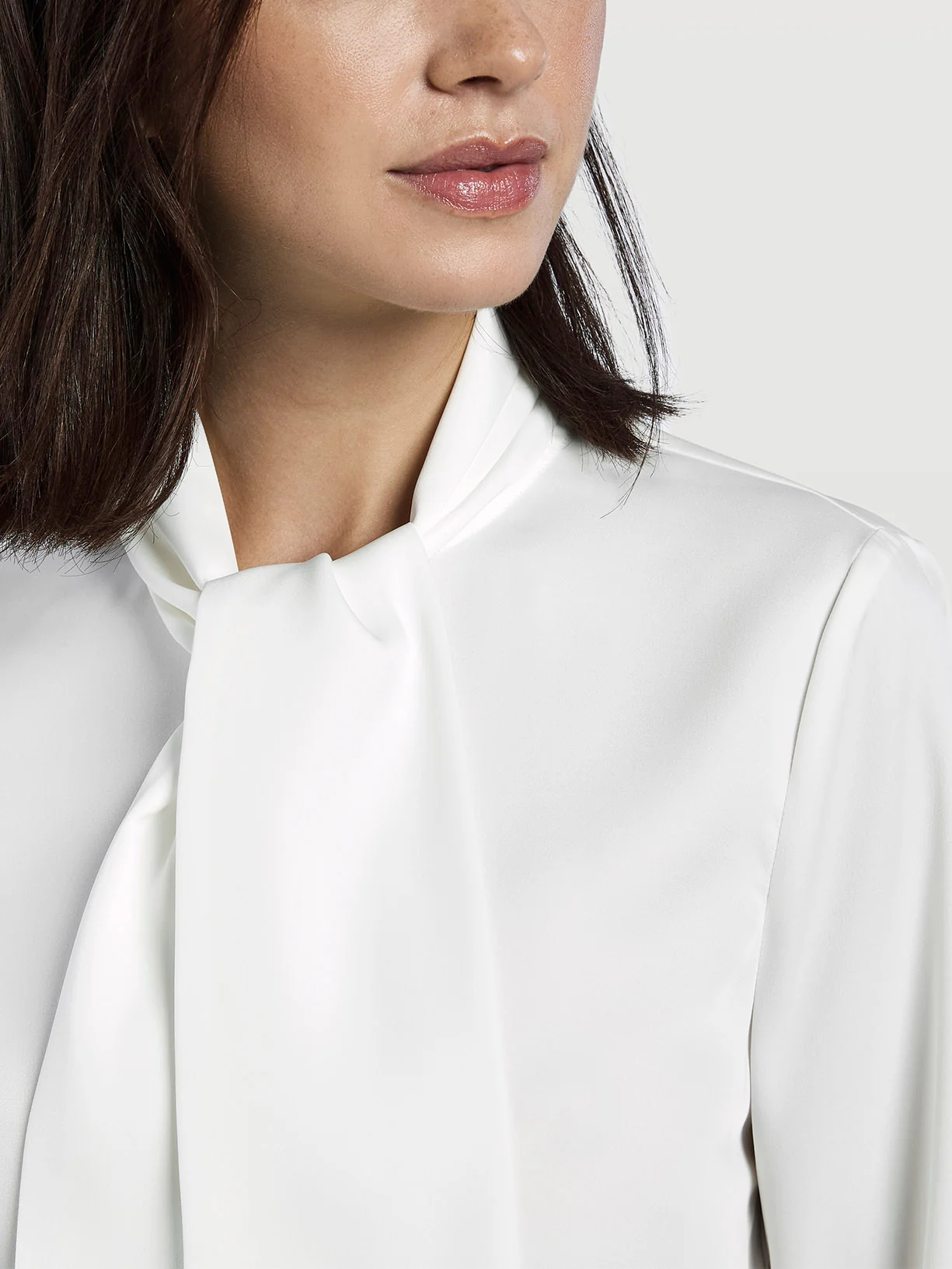 Blusa com lenço removível - Image 4