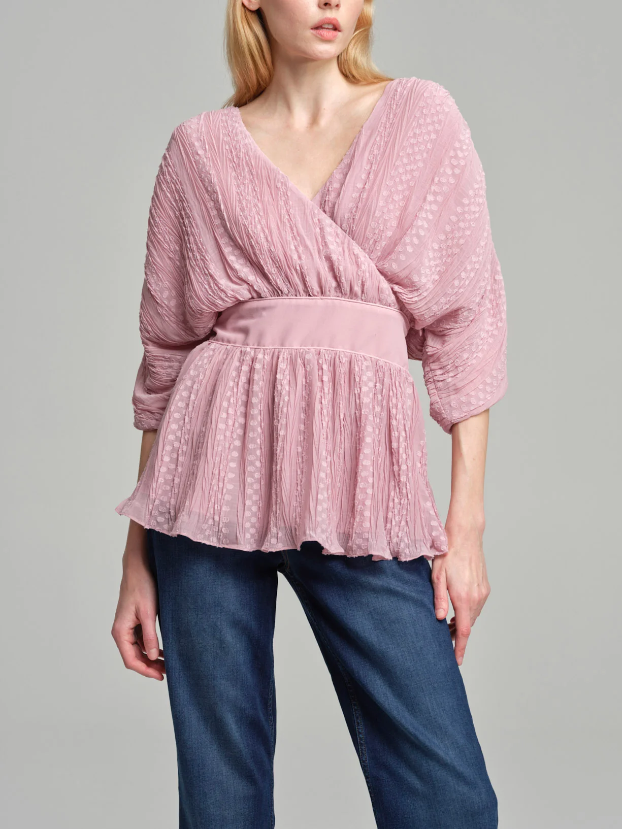 Blusa em forma de leque fit & flare em tecido plissado - Image 6