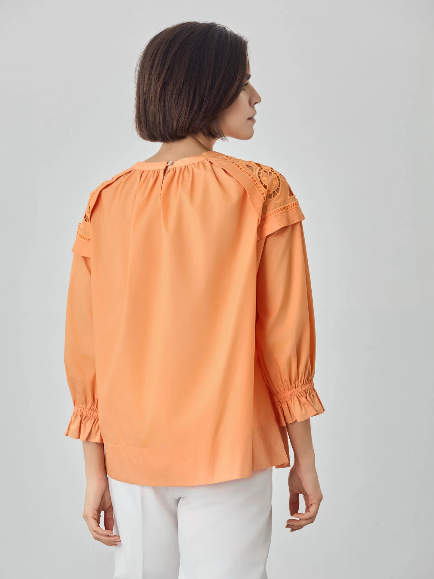 Blusa Em Popeline De Algodão Orgânico Com Bordado Inglês - Image 8
