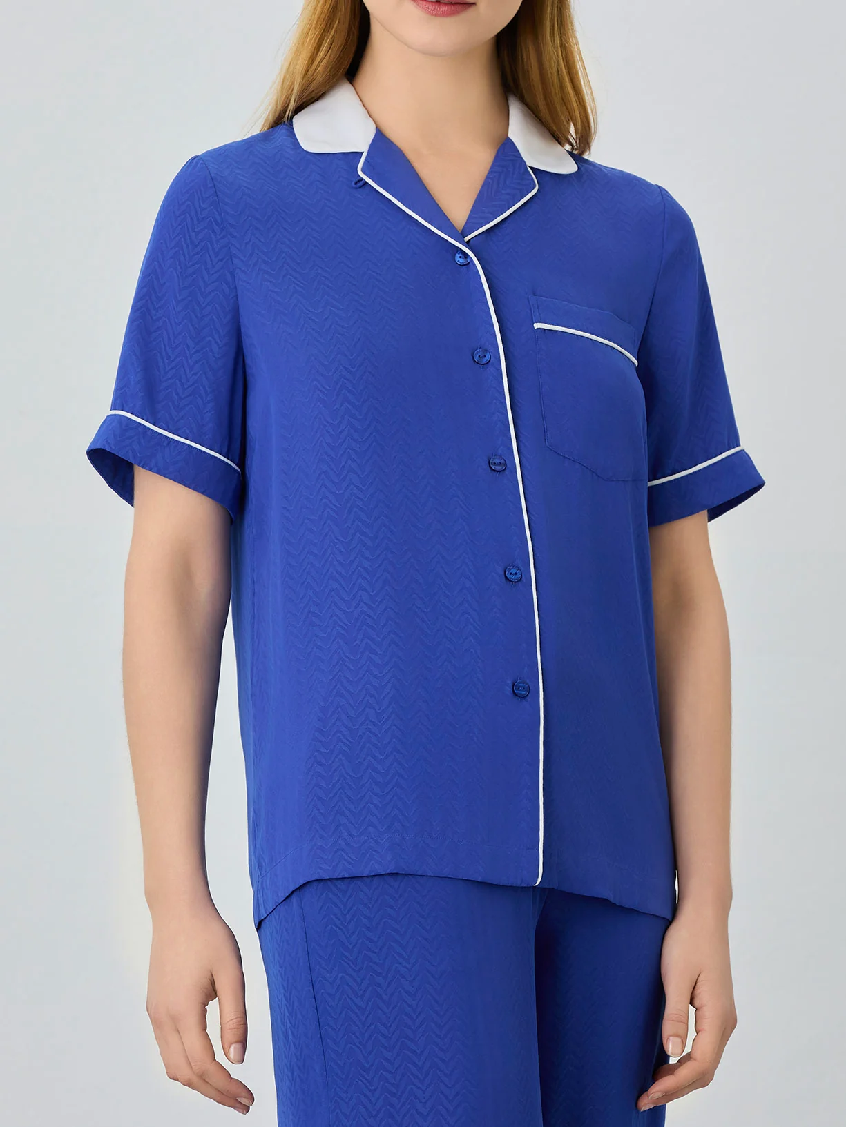 Blusa Manga 3/4 Em Tecido Jacquard Com Mistura De Eco Viscose - Image 2