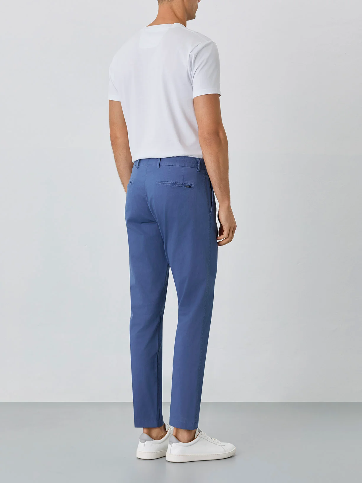 Calça Chino Regular Fit Com Bolso Relógio - Image 23
