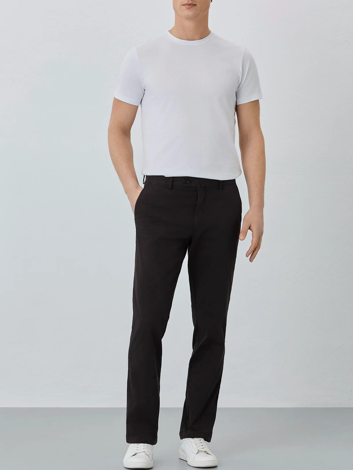 Calça Chino Regular Fit Com Bolso Relógio - Image 5