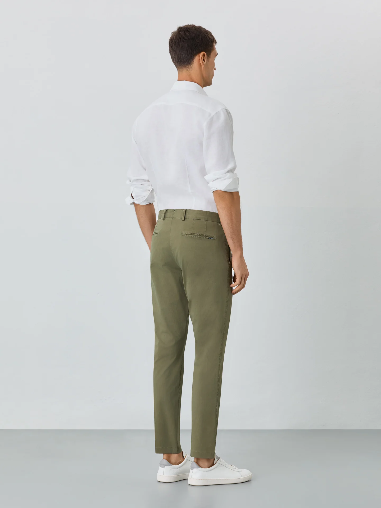 Calça Chino Slim Fit Com Bolso Relógio - Image 12