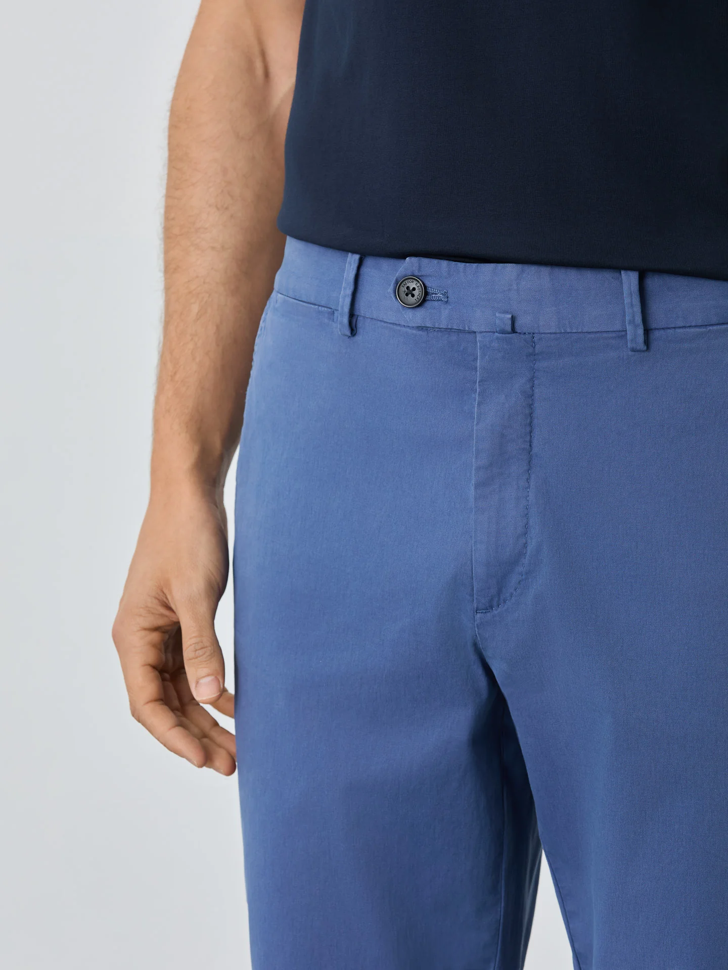 Calça Chino Slim Fit Com Bolso Relógio - Image 17