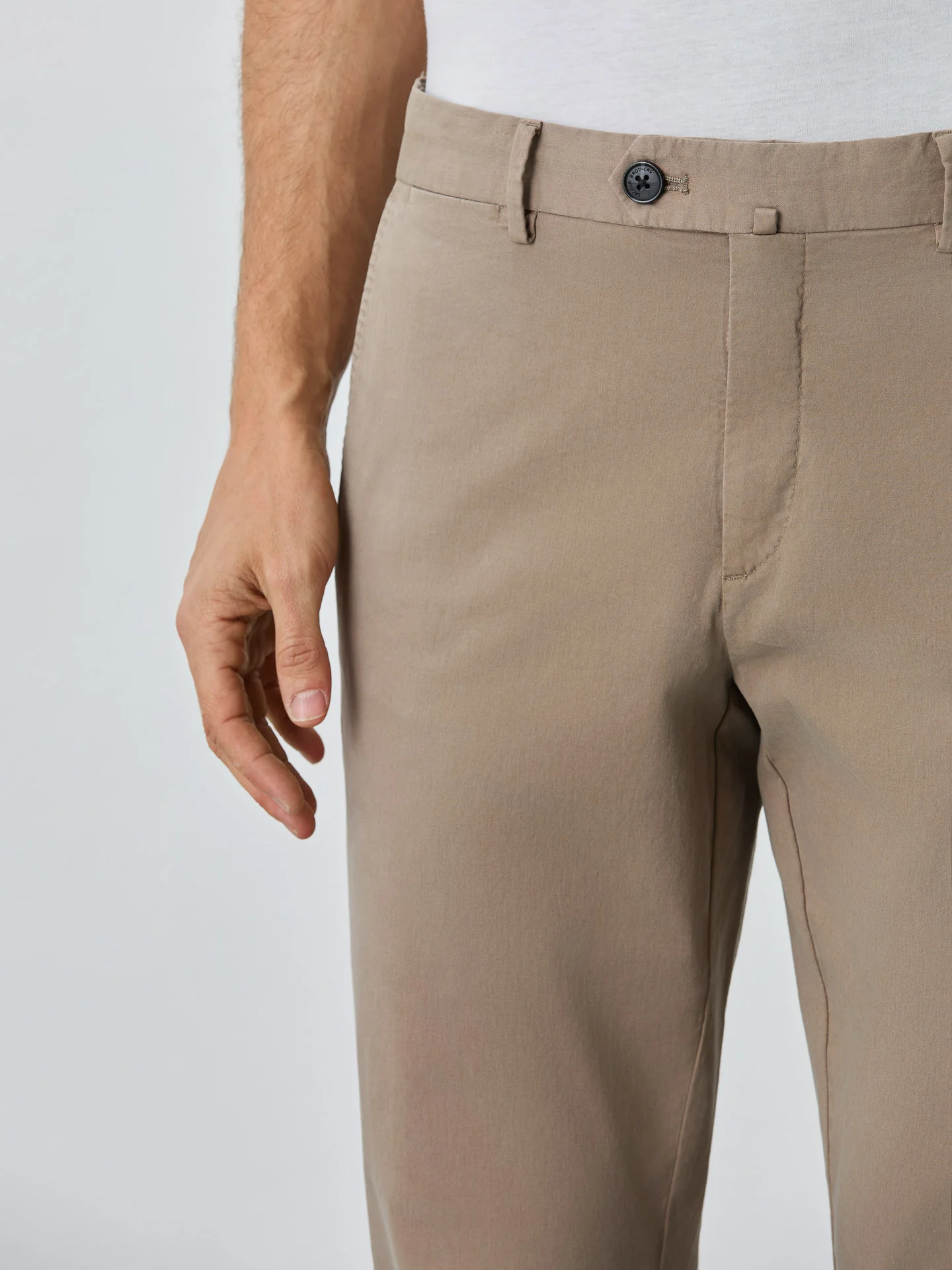 Calça Chino Slim Fit Com Bolso Relógio - Image 21