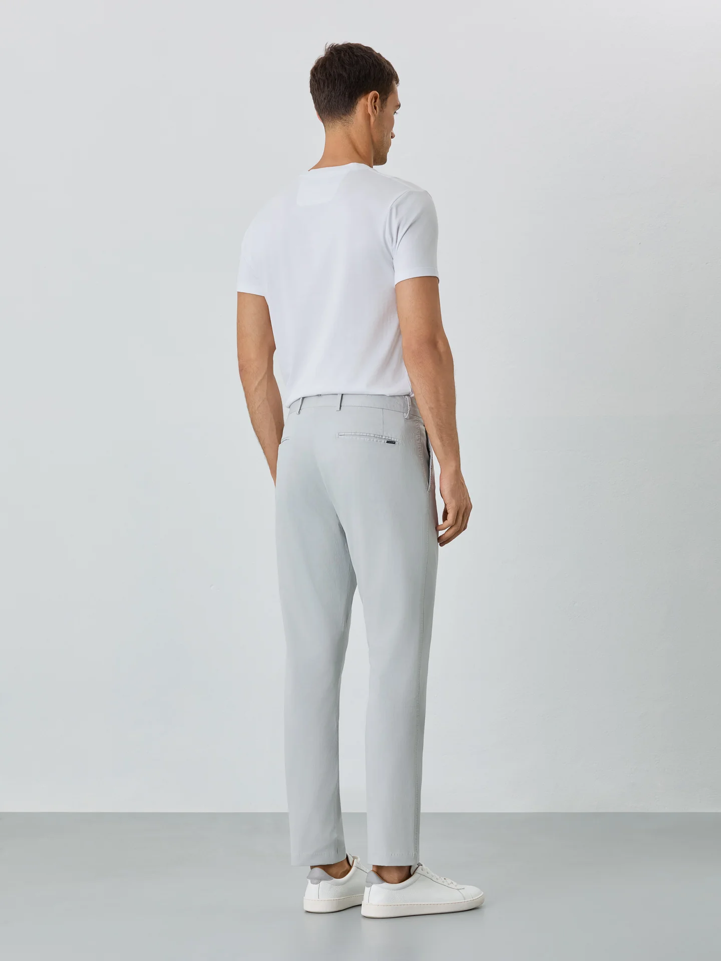 Calça Chino Slim Fit Com Bolso Relógio - Image 24