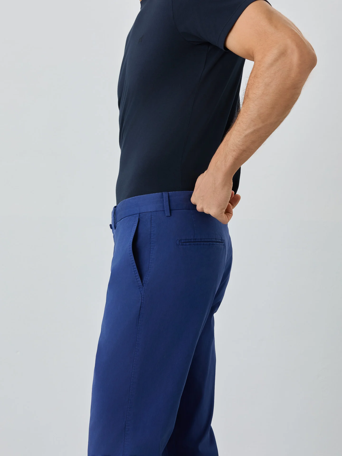 Calça Chino Slim Fit Com Bolso Relógio - Image 30