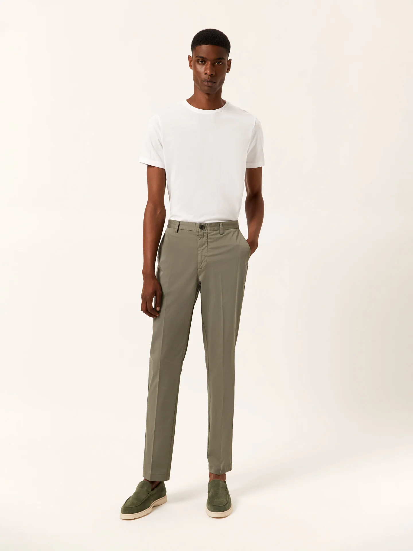 Calças casuais de sarja slim fit garment dye - Image 11