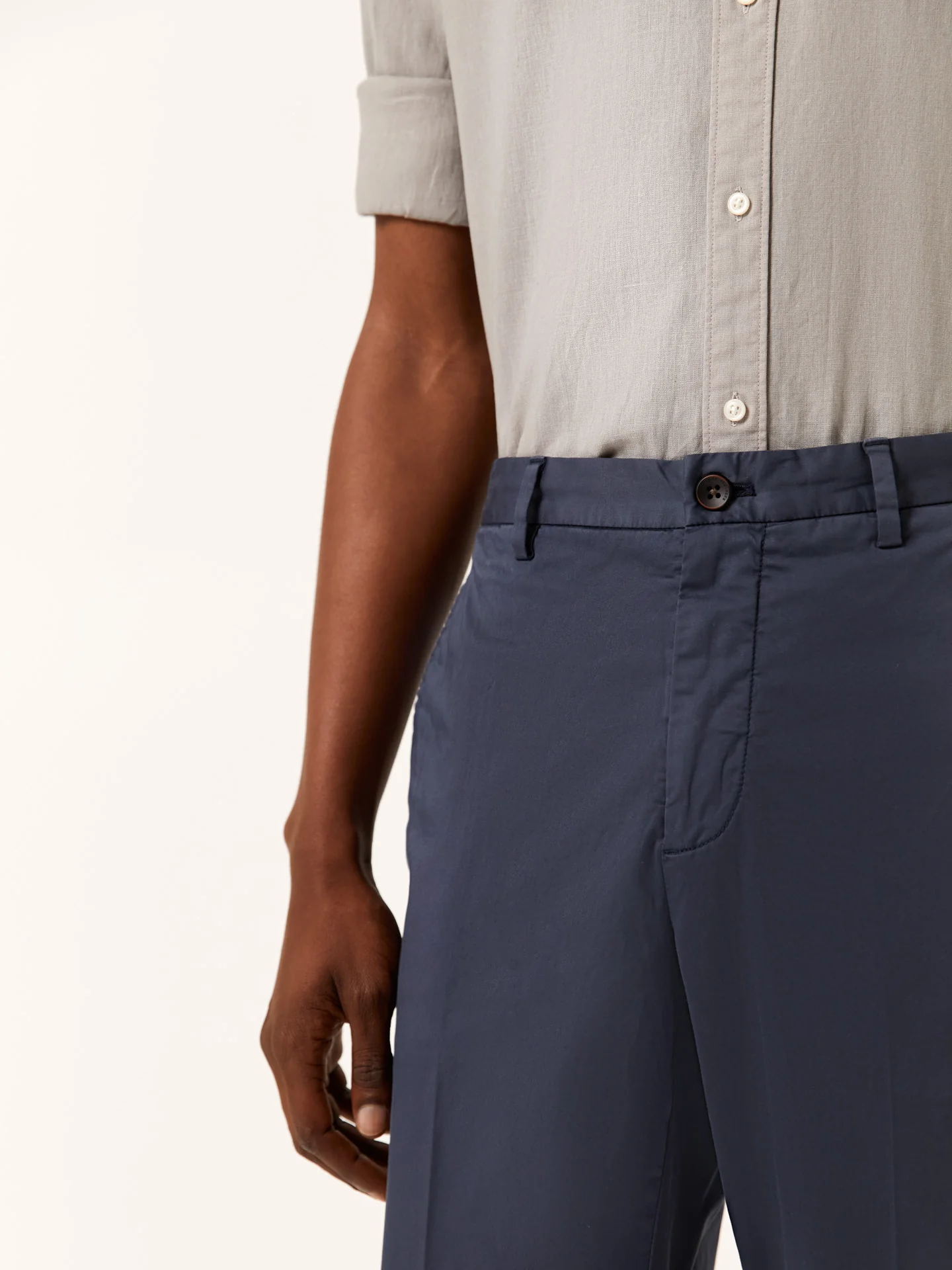Calças casuais de sarja slim fit garment dye - Image 3