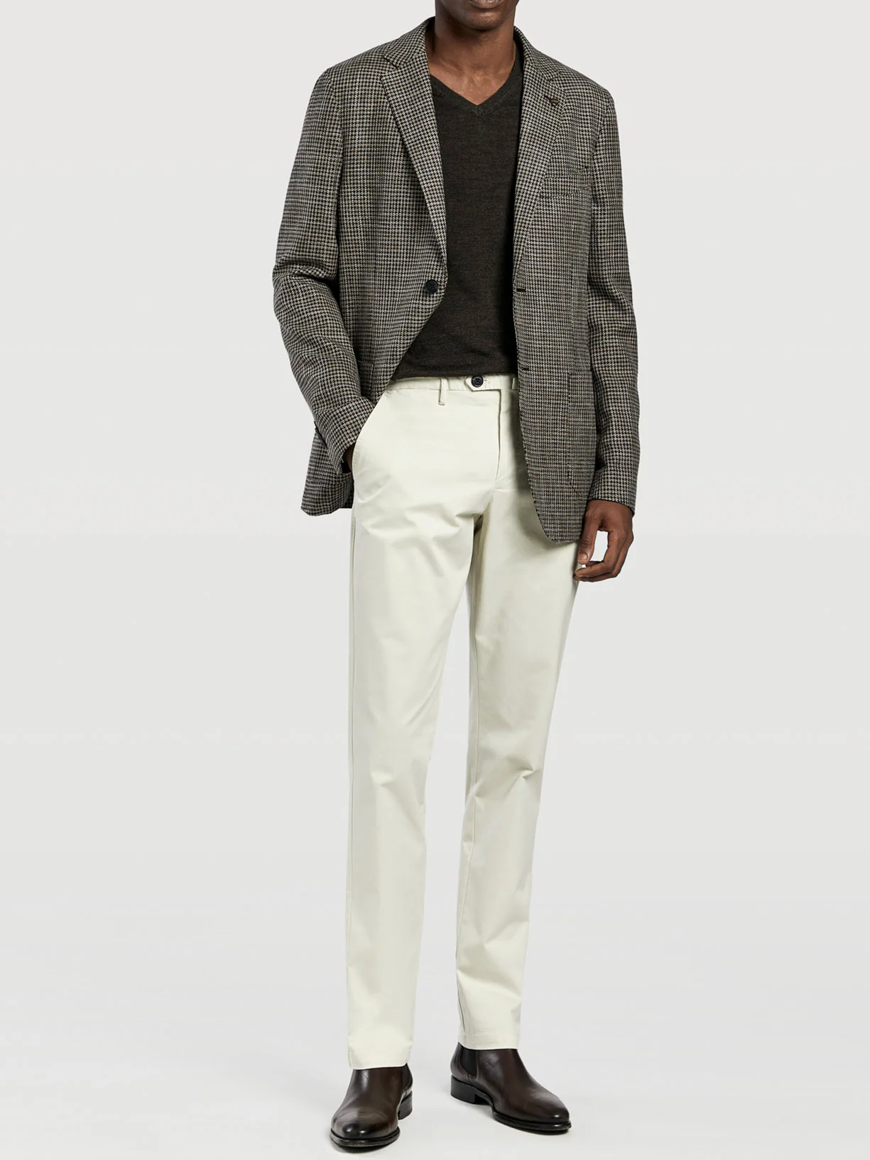 Calças chino garment dye slim fit - Image 10