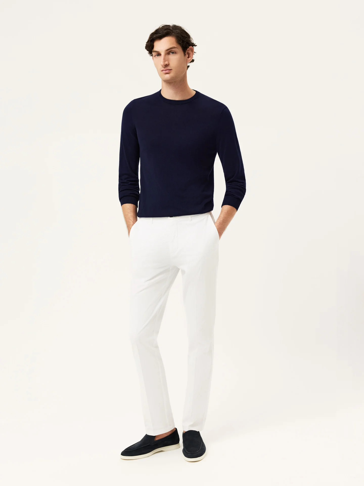 Calças Chino Slim Fit em Algodão com Elastano Garment Dye - Image 13