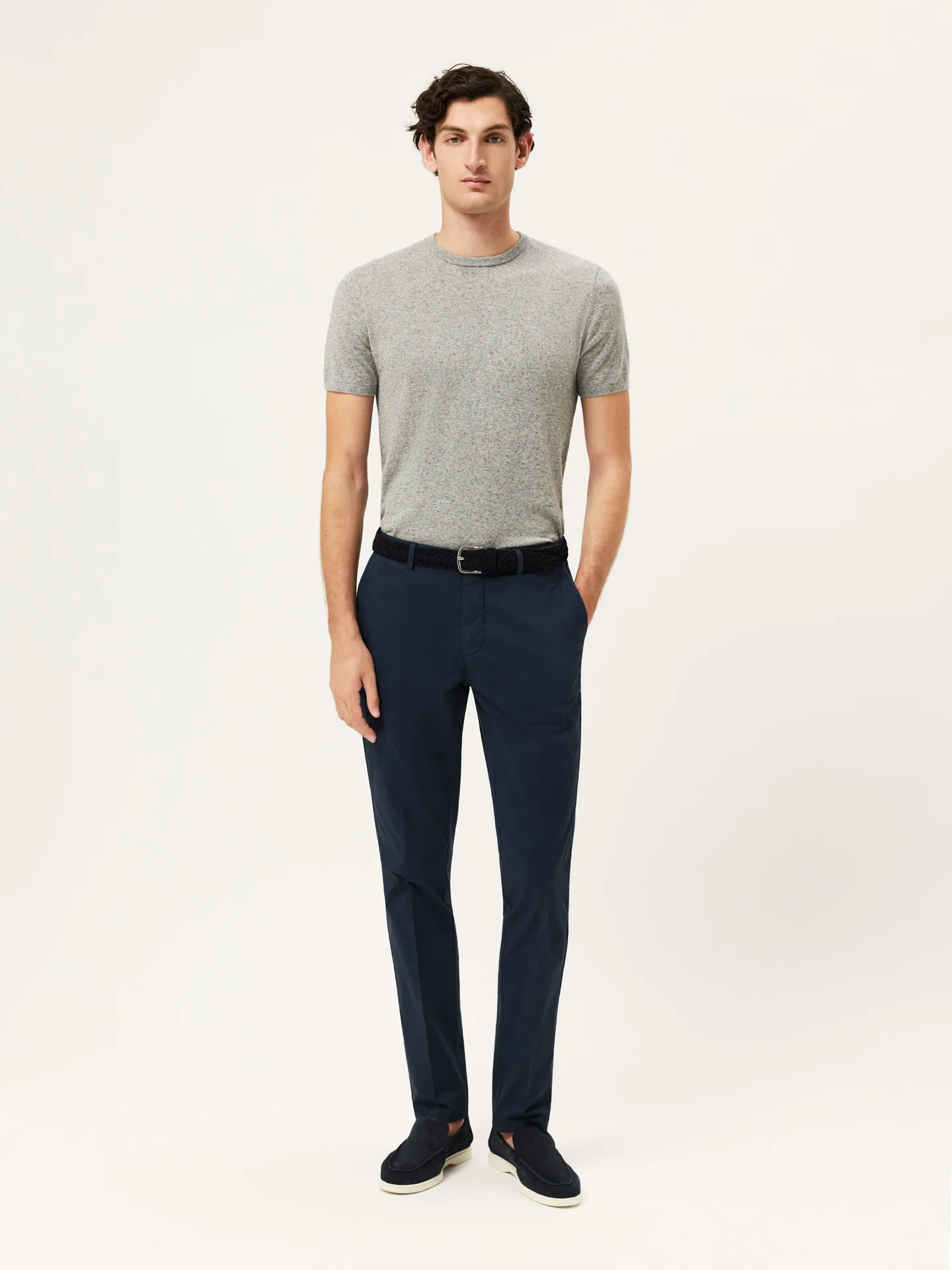 Calças Chino Slim Fit em Algodão com Elastano Garment Dye - Image 2