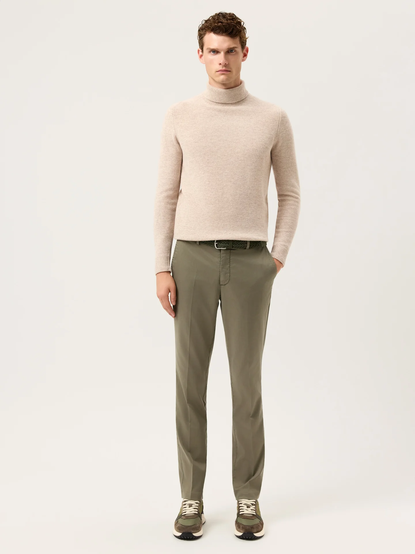 Calças Chino Slim fit em Sarja com Toque de Caxemira e Mistura de Tencel - Image 8