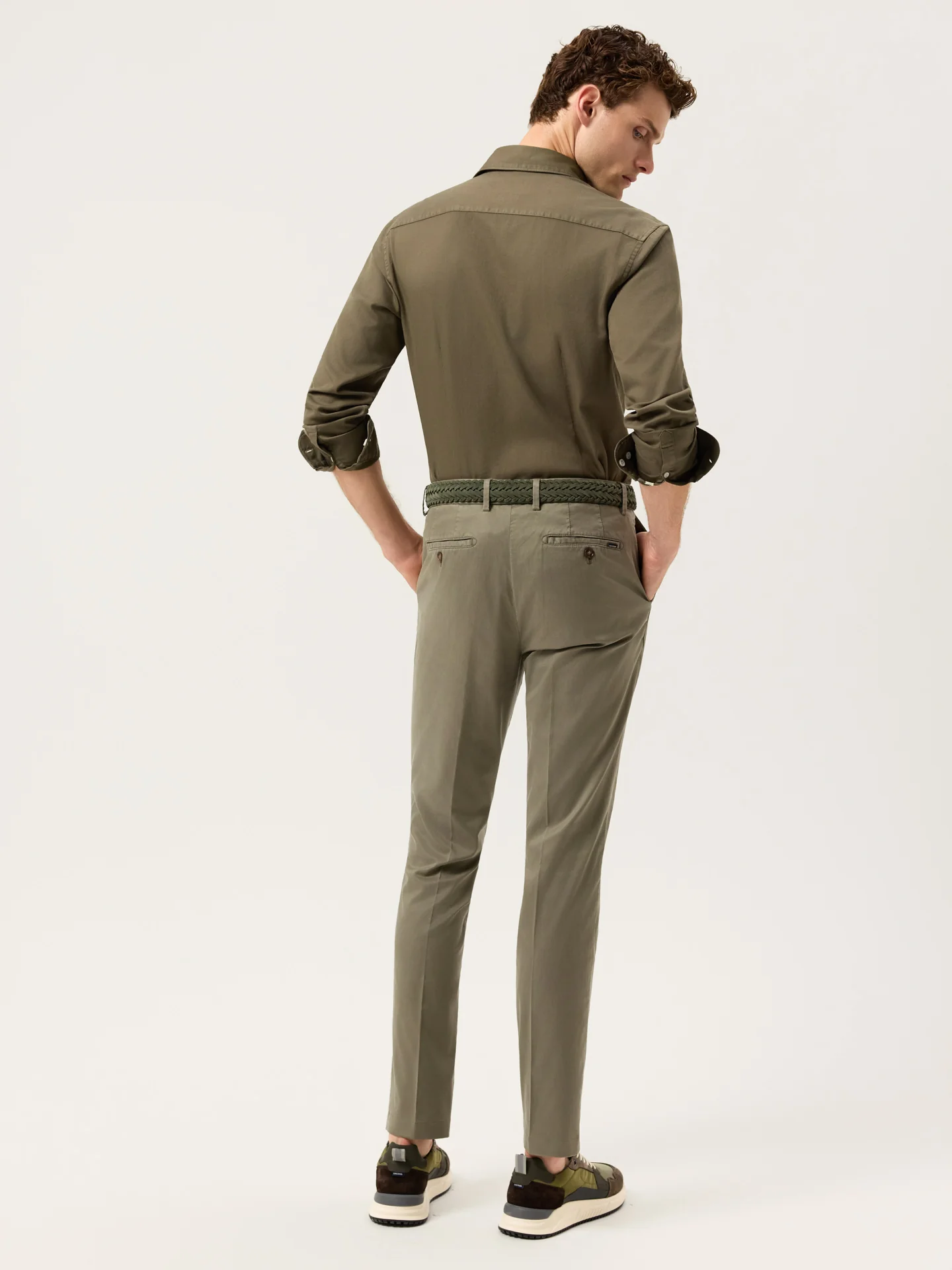 Calças Chino Slim fit em Sarja com Toque de Caxemira e Mistura de Tencel - Image 9