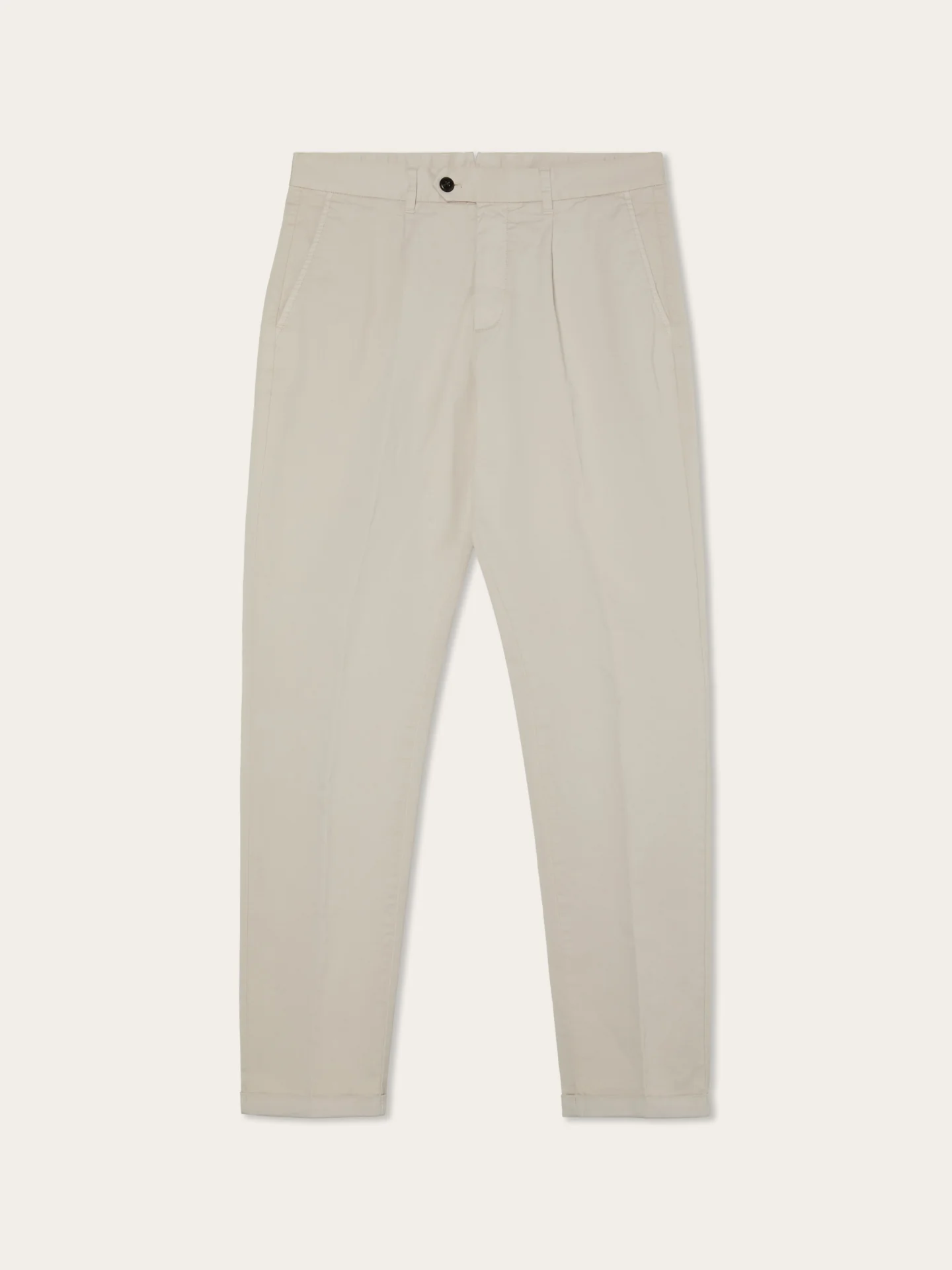 Calças Chino Slim Fit em Sarja Leve com Prega na Frente Garment Dye - Image 17