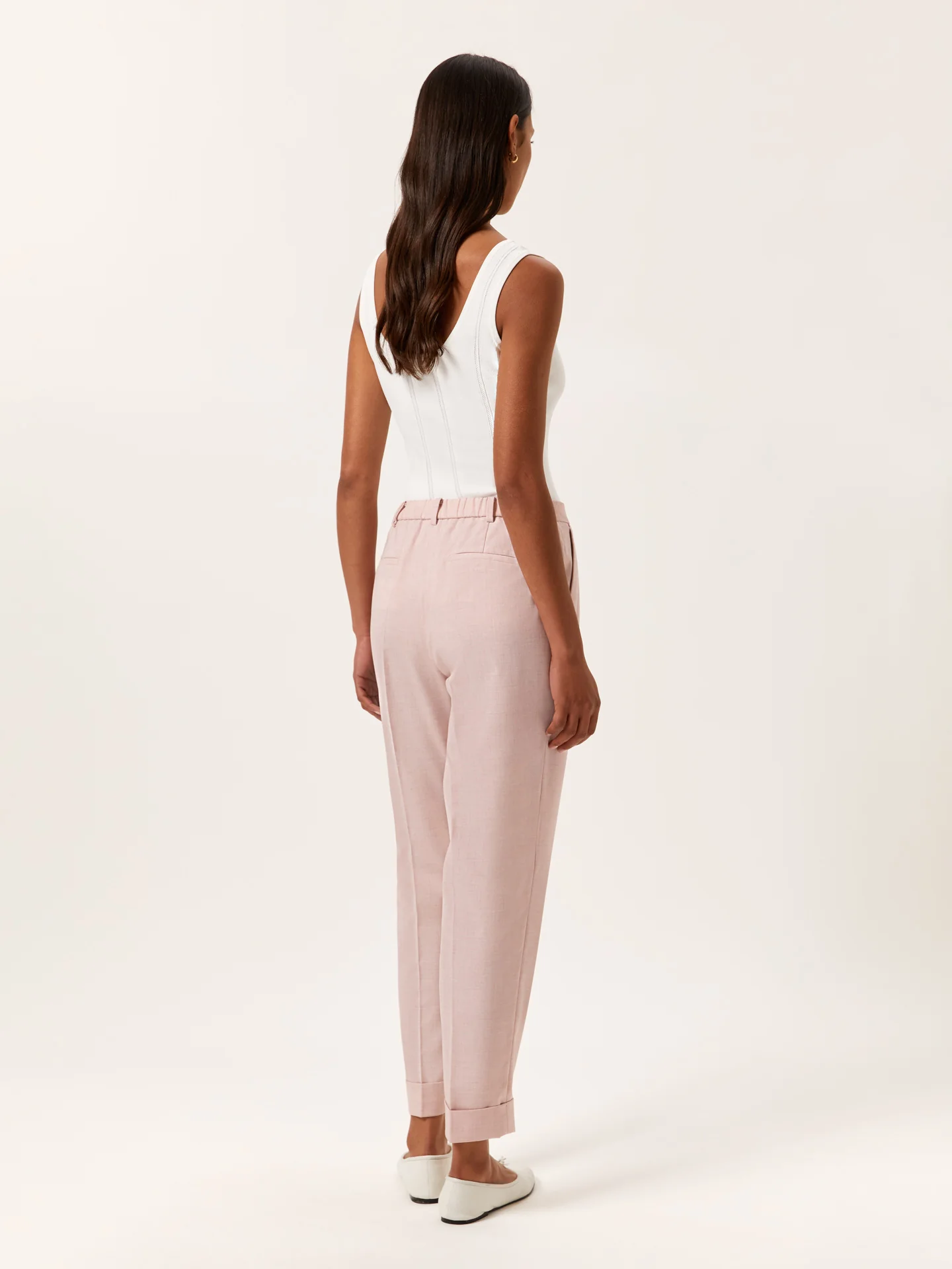 Calças slim fit com elástico na cintura em tecido de Viscose - Image 3