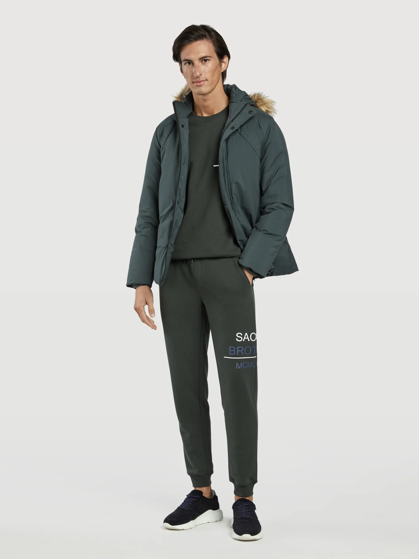 Calças sportswear da coleção Gen Z - Image 5