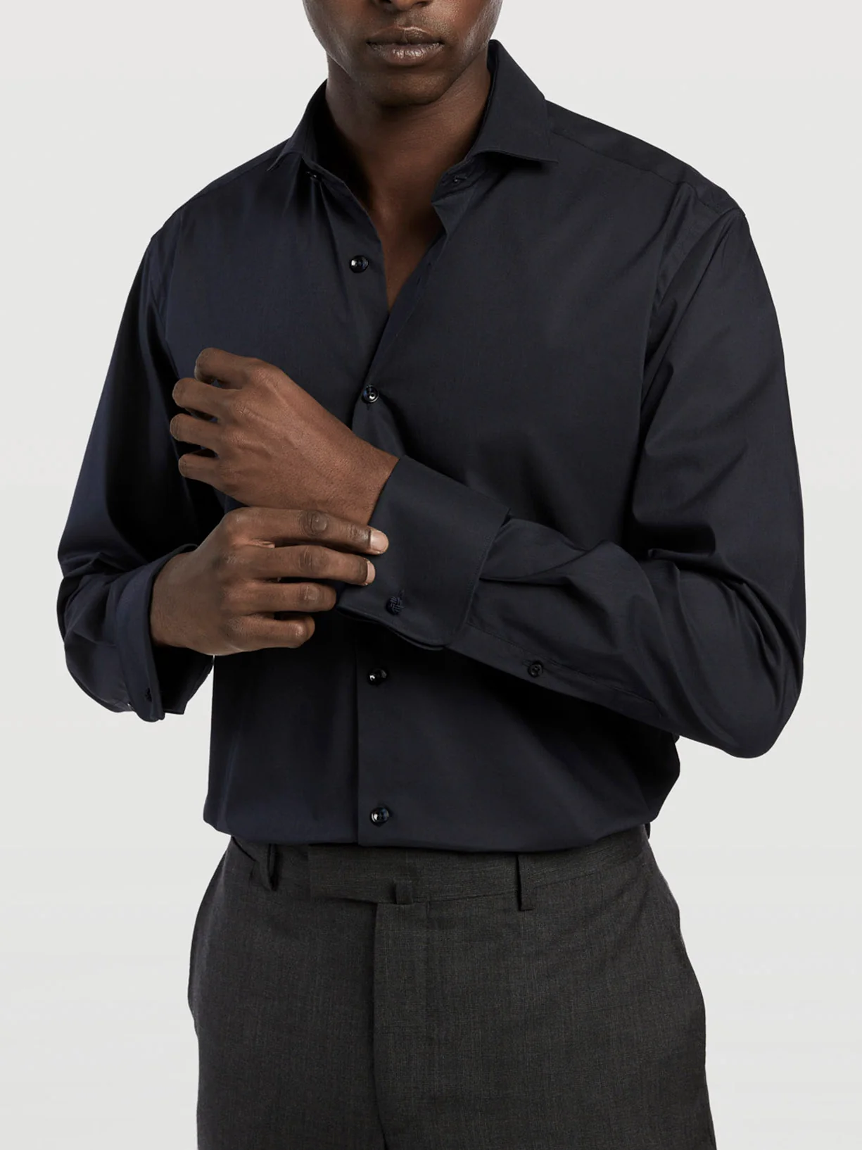 Camisa formal business comfort slim fit em popeline lisa - Image 4