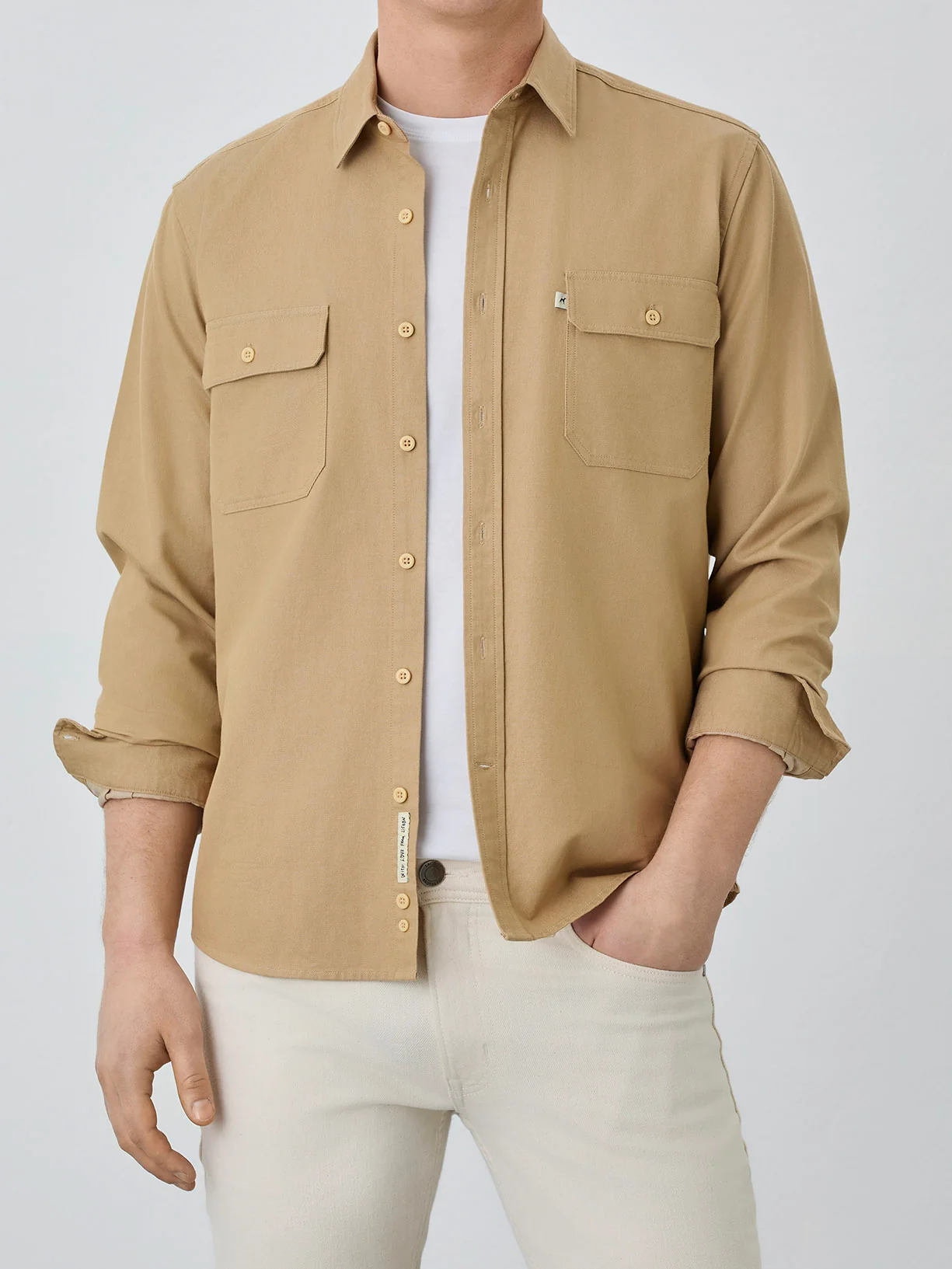 Camisa Regular Fit Bolsos Com Palas Em Denim De Algodão Lavado