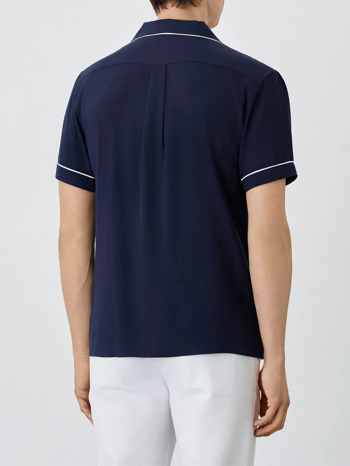 Camisa Regular Fit Com Bolsos De Chapa E Manga Curta Em Mistura De Rayon - Image 3
