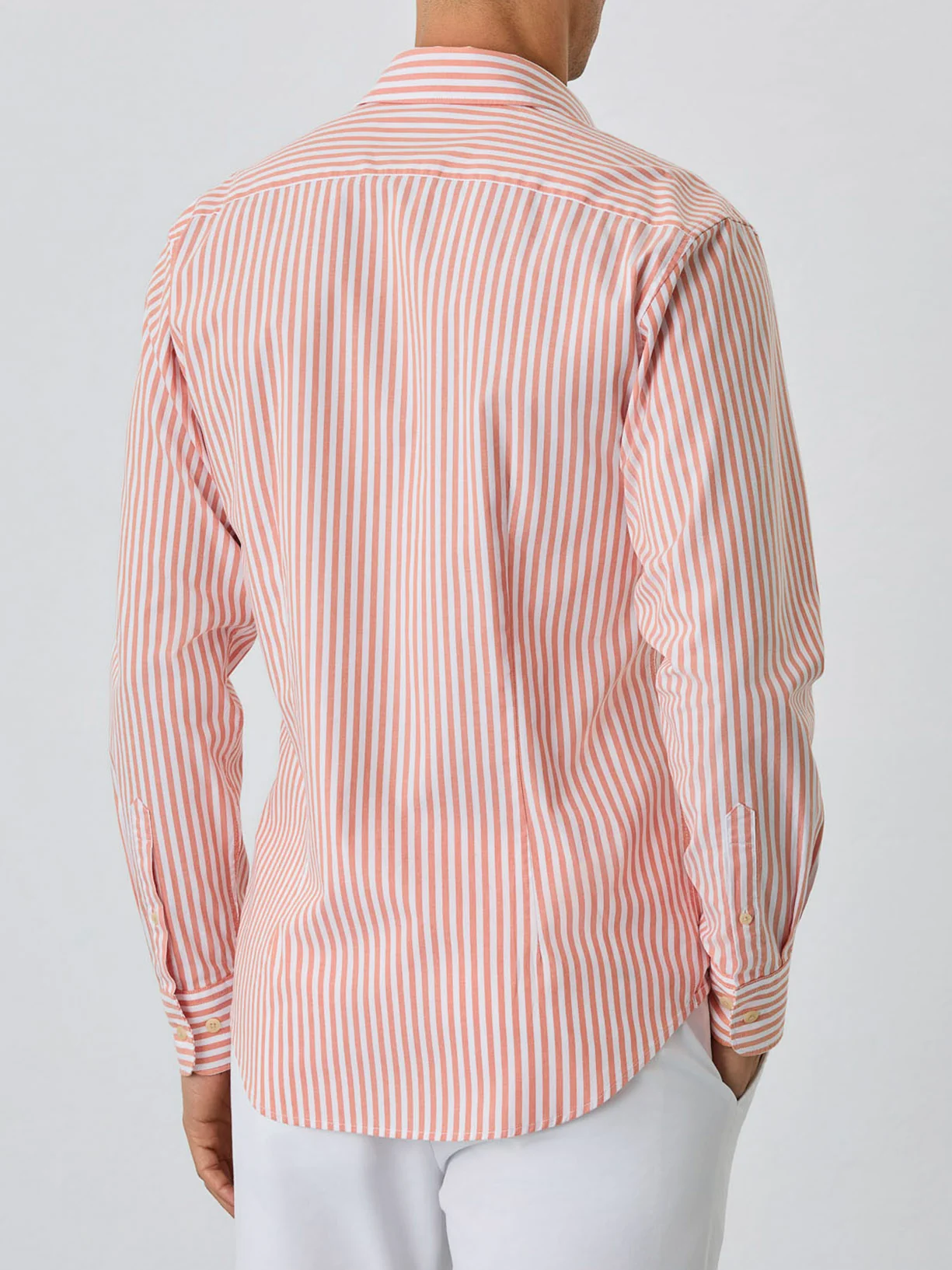 Camisa Slim Fit Com Colarinho Aberto Em Algodão BCI Com Riscas - Image 3