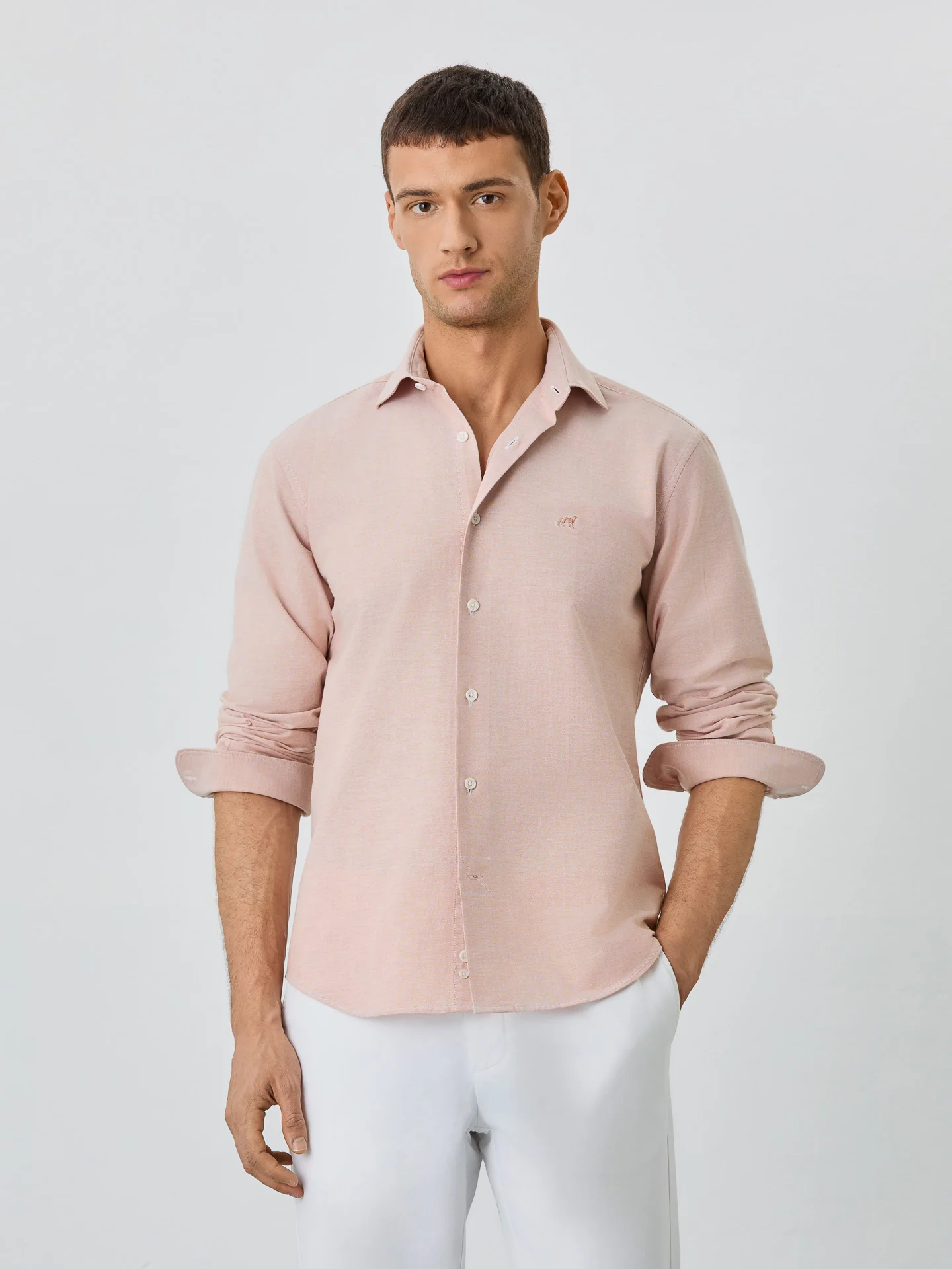 Camisa Slim Fit Com Colarinho Aberto Em Algodão E Elastano - Image 11