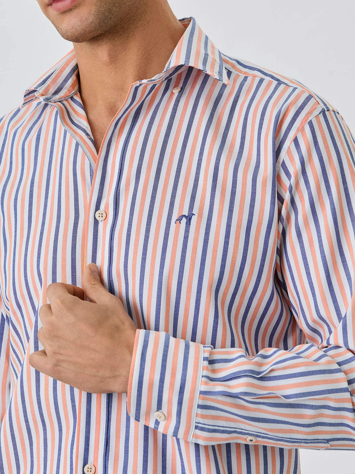 Camisa Slim Fit Com Colarinho De Botão Em Algodão BCI Com Riscas - Image 2