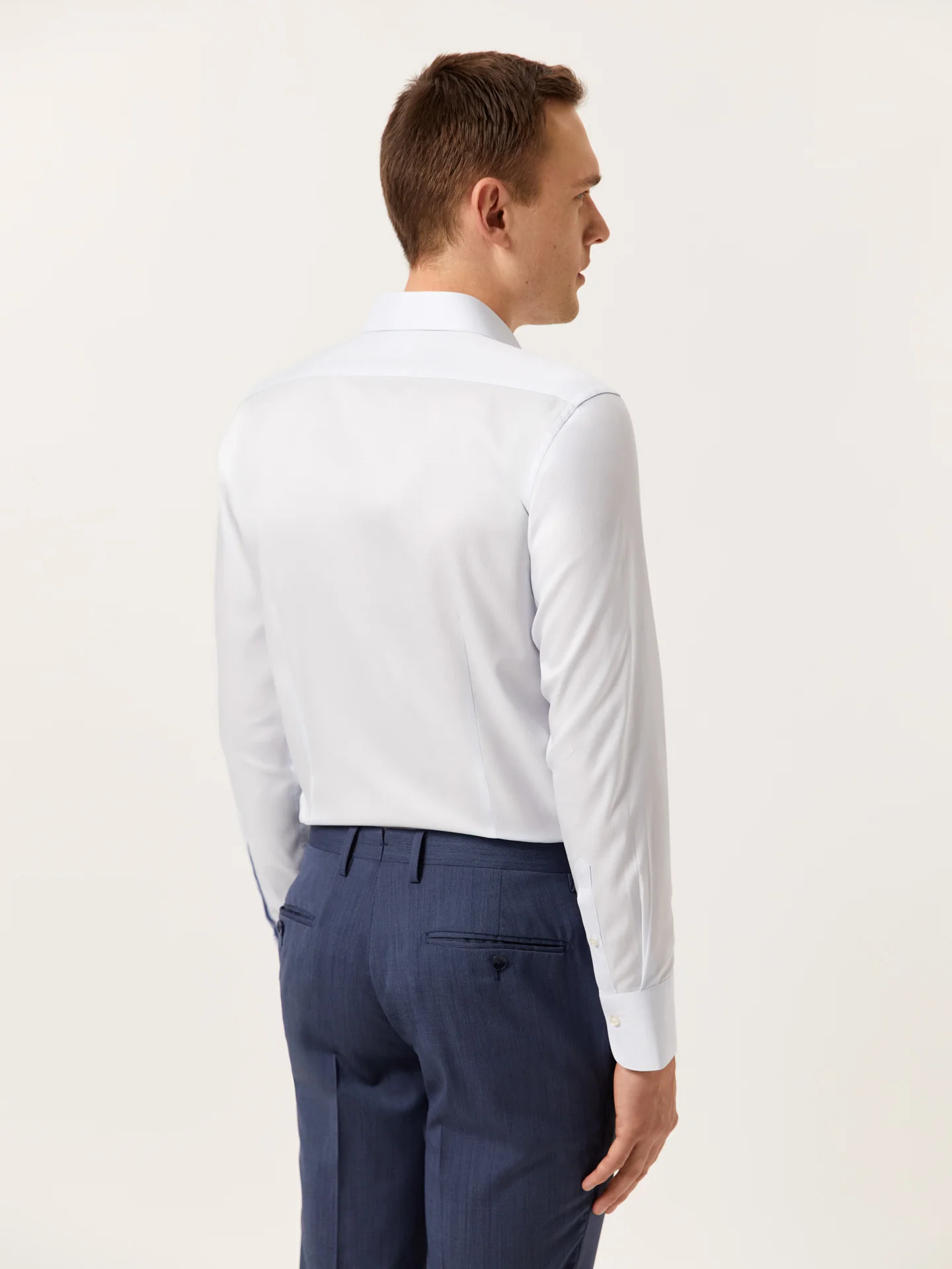 Camisa slim fit com micro riscas e colarinho Dublin - Image 4
