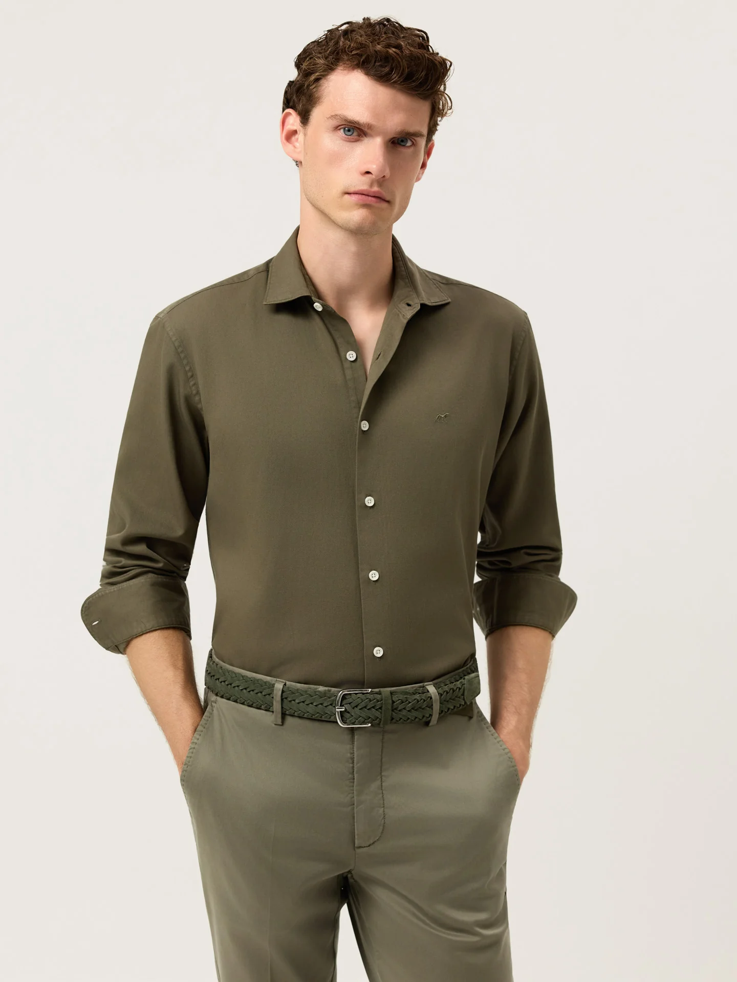 Camisa Slim Fit de Algodão Estruturado Garment Dye - Image 5