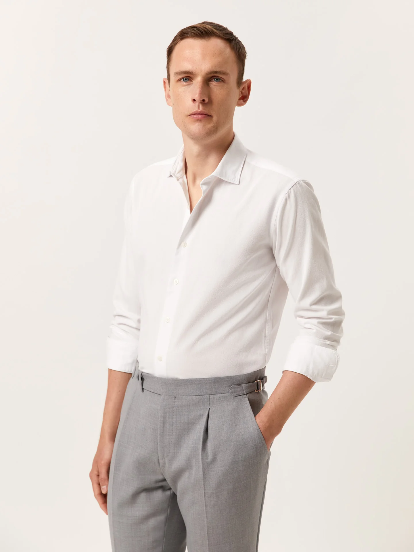 Camisa slim fit em estrutura piqué garment dye com colarinho aberto - Image 14