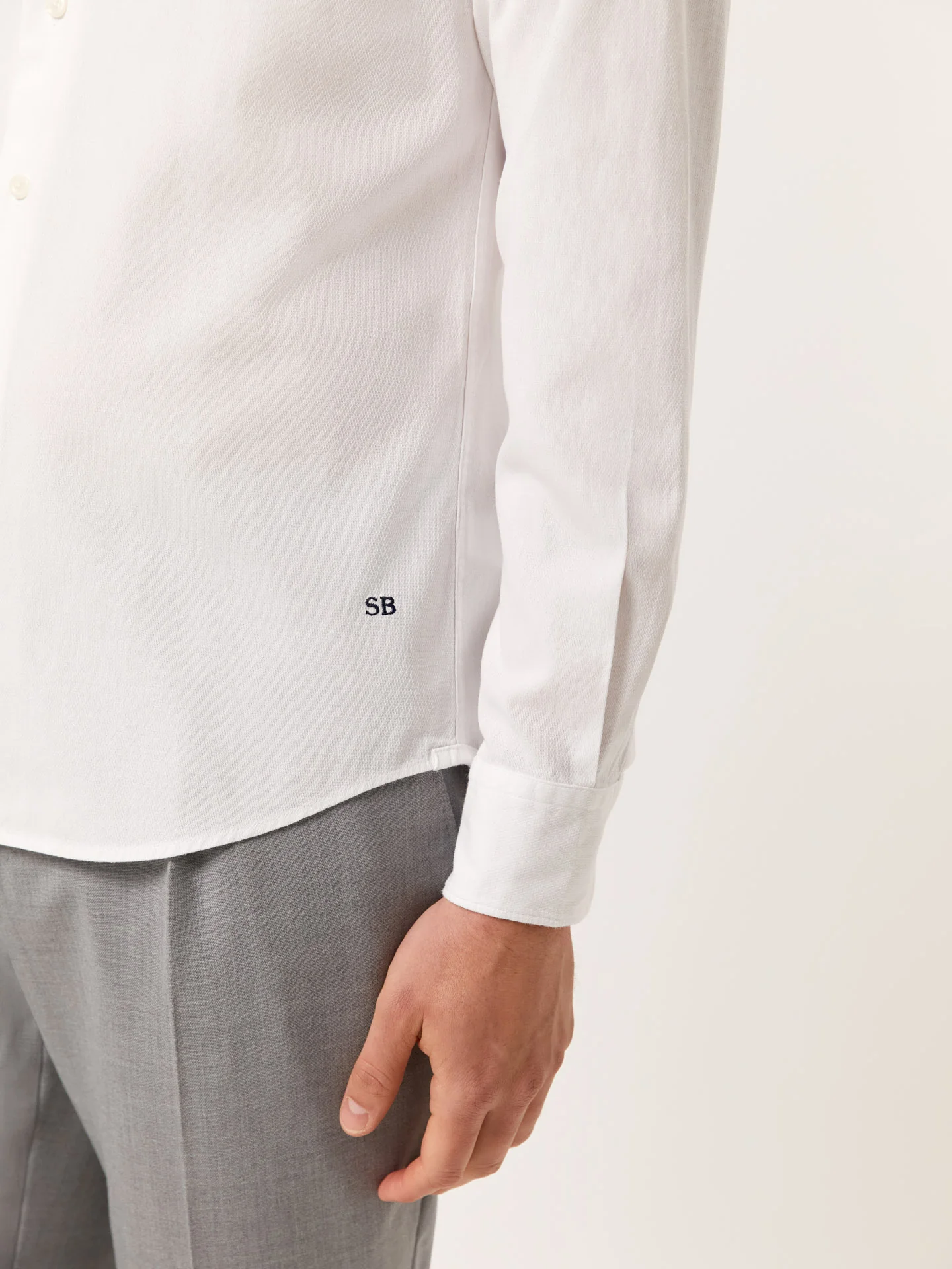 Camisa slim fit em estrutura piqué garment dye com colarinho aberto - Image 15