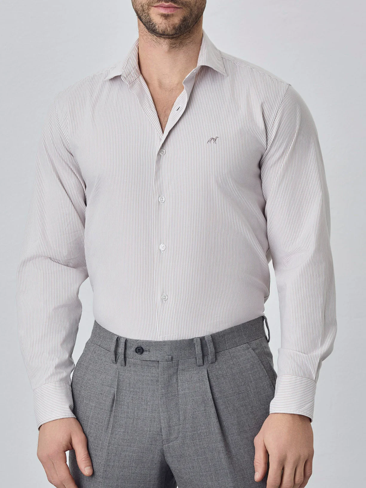 Camisa slim fit em oxford riscas de algodão 100% bci