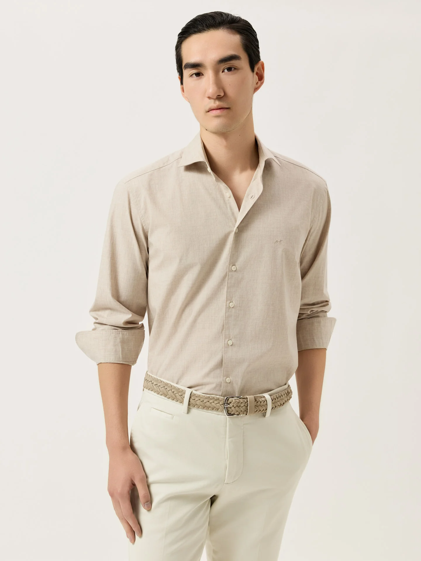 Camisa Slim Fit em Popeline Mélange de Algodão com Colarinho Newport