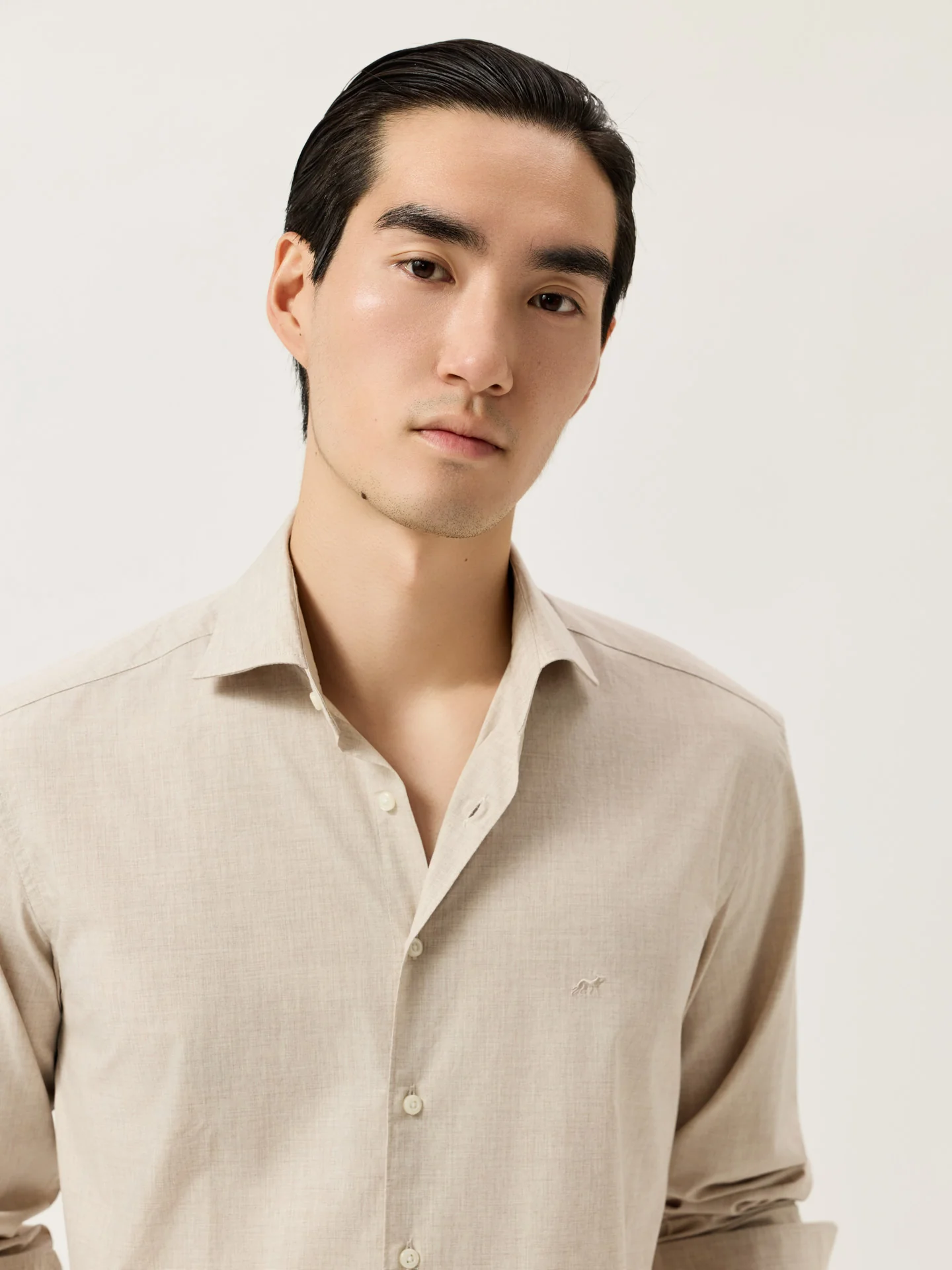 Camisa Slim Fit em Popeline Mélange de Algodão com Colarinho Newport - Image 2