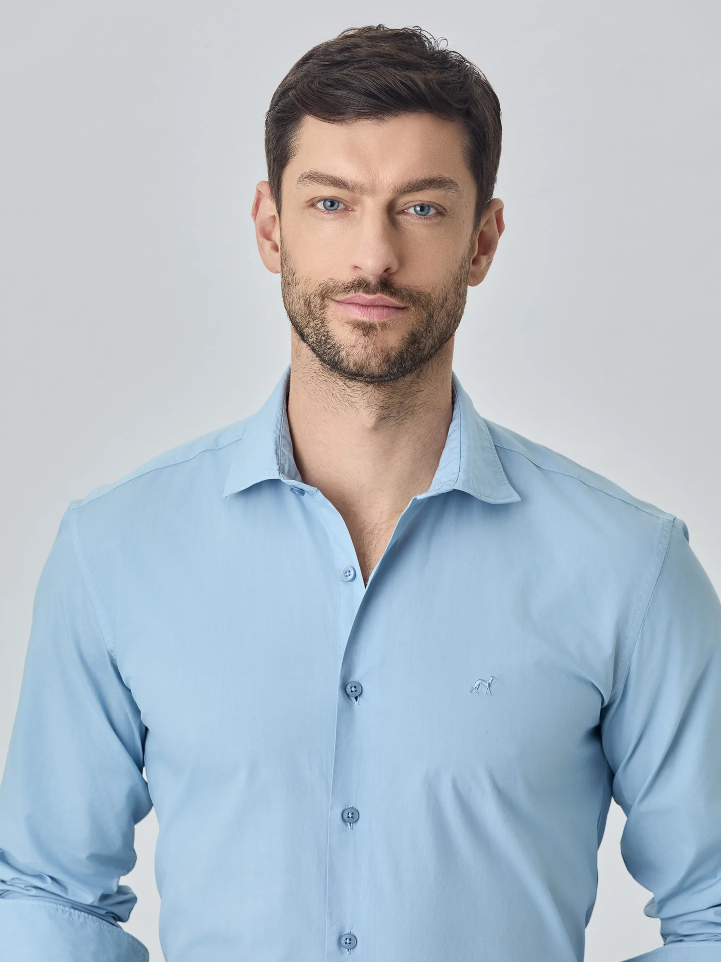 Camisa slim fit em popeline over dye - Image 11