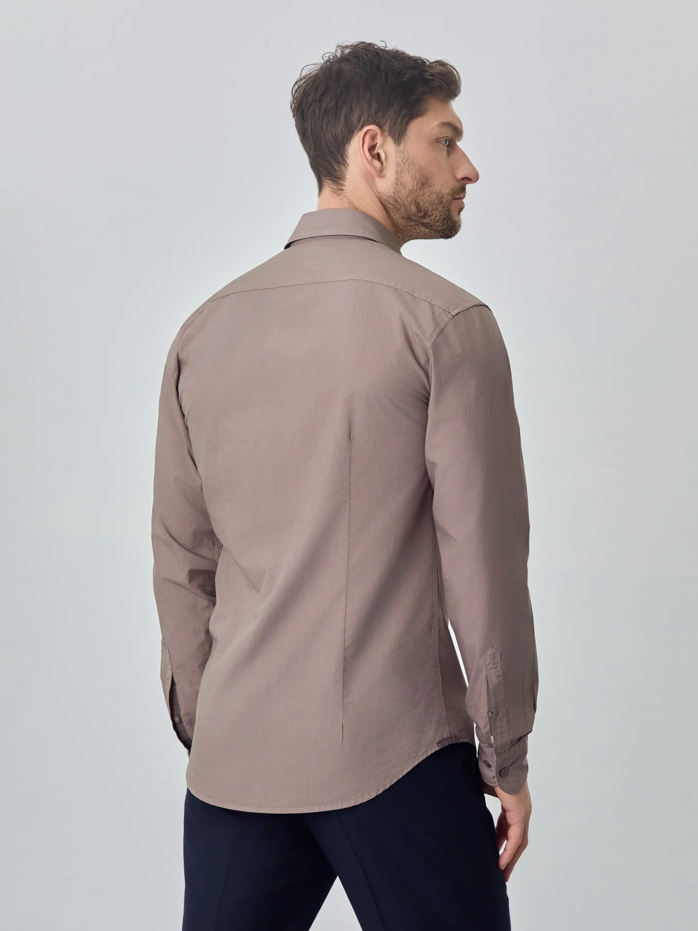 Camisa slim fit em popeline over dye - Image 16