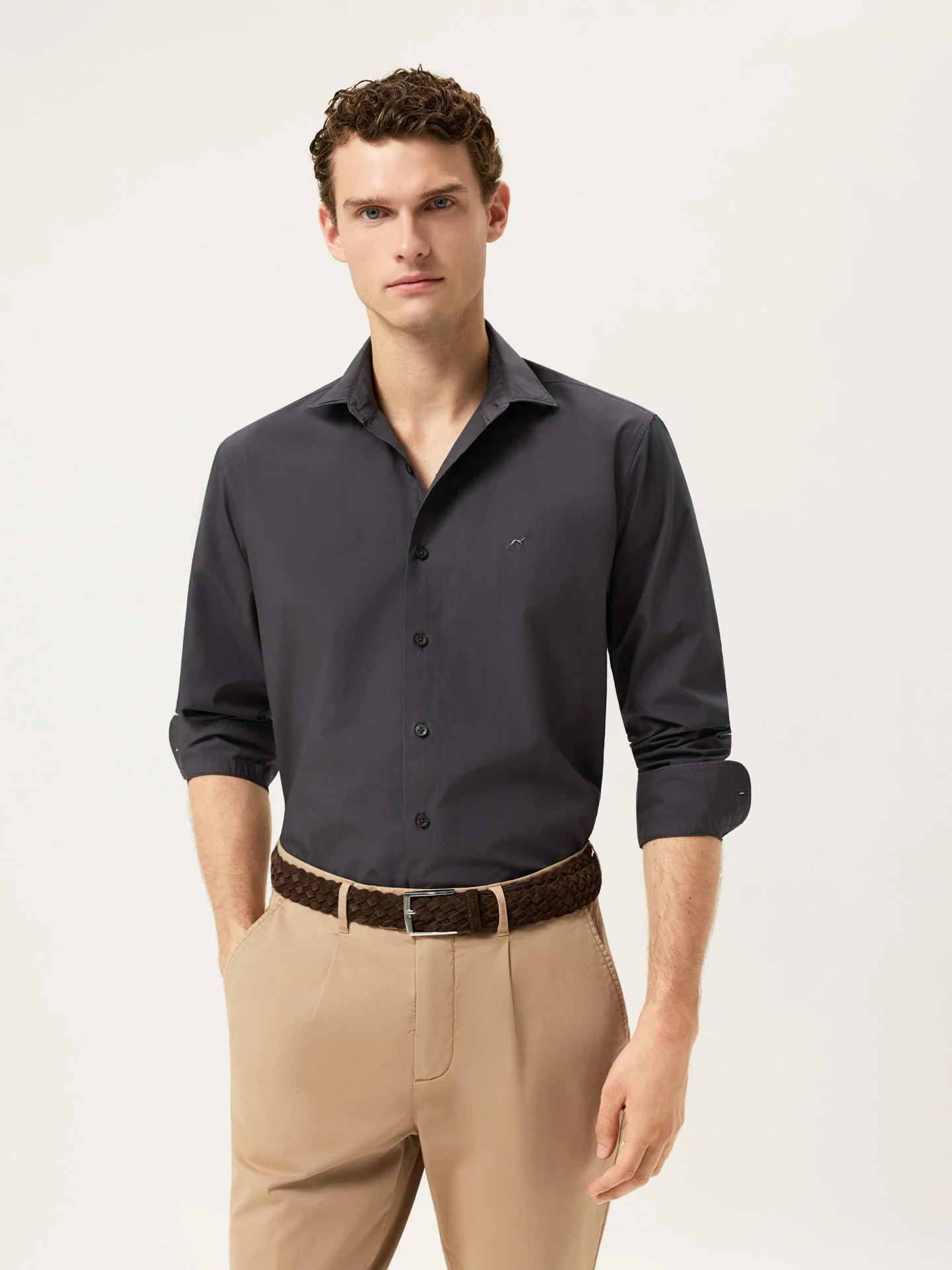 Camisa Slim Fit em Popeline Overdye com Colarinho Aberto - Image 22