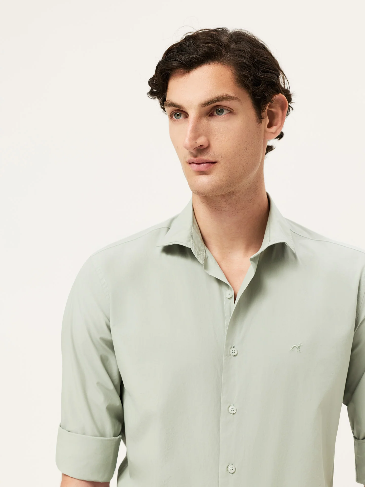 Camisa Slim Fit em Popeline Overdye com Colarinho Aberto - Image 33