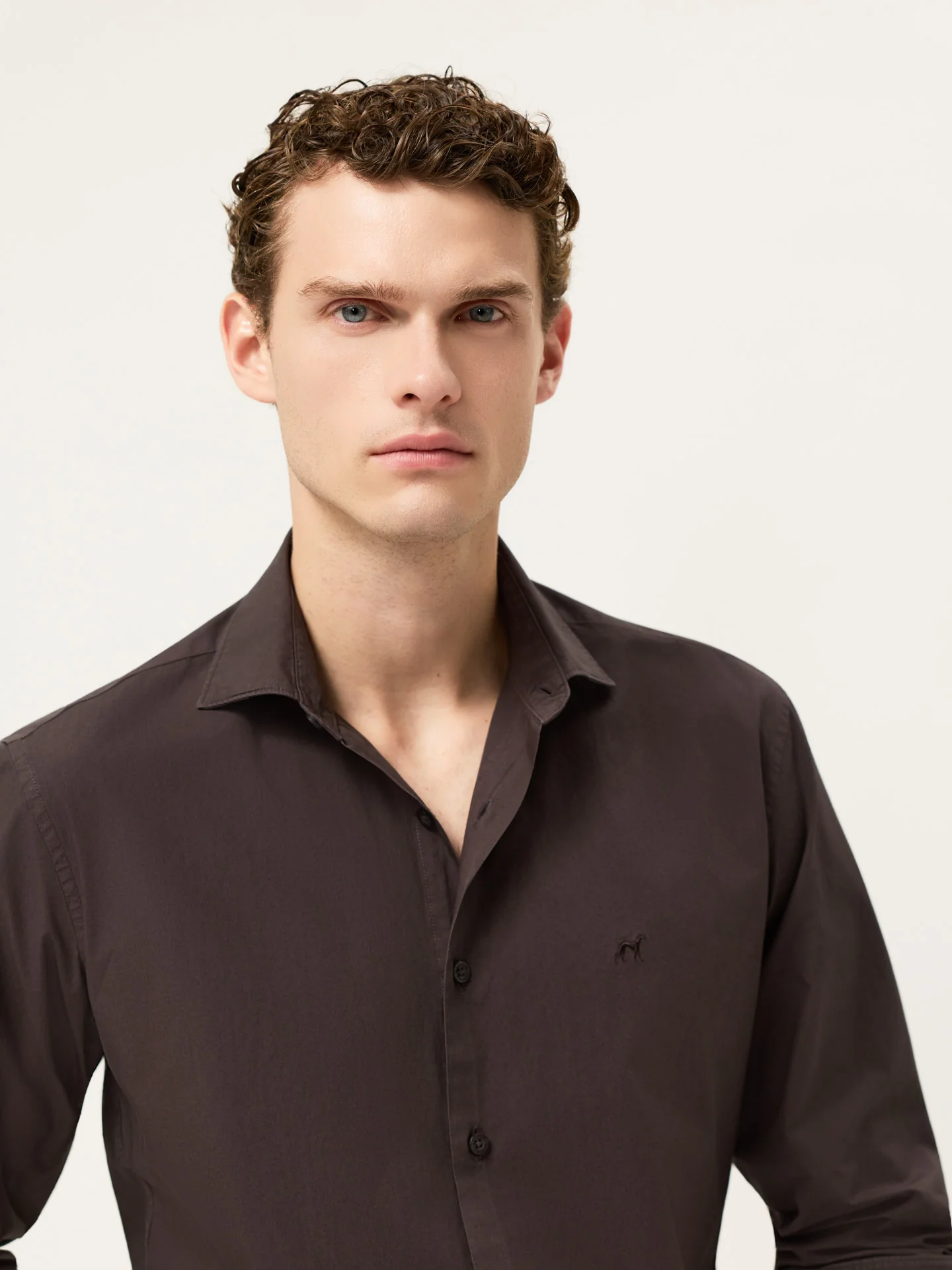 Camisa Slim Fit em Popeline Overdye com Colarinho Aberto - Image 5