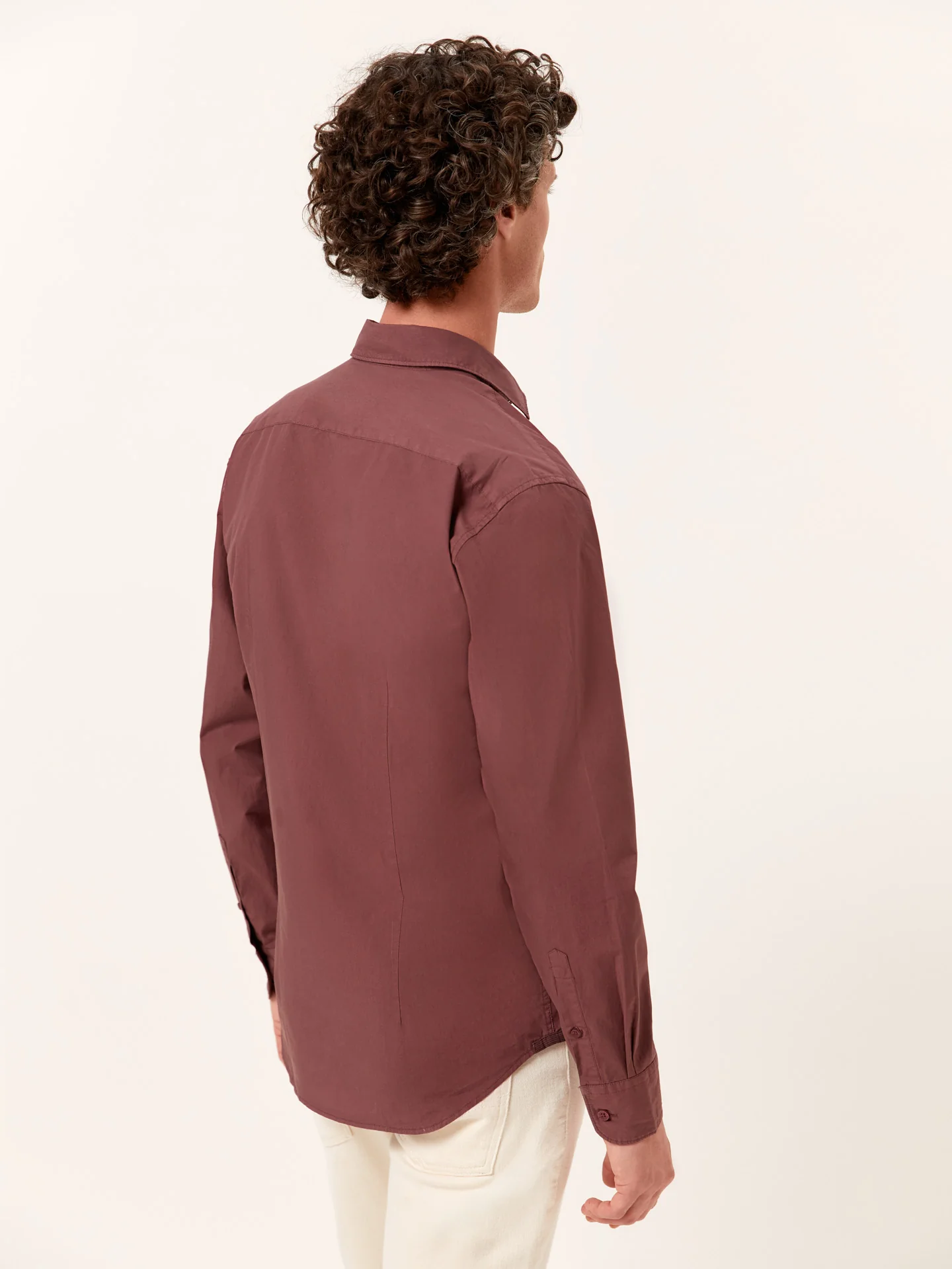 Camisa slim fit em popeline Overdye com colarinho aberto - Image 11