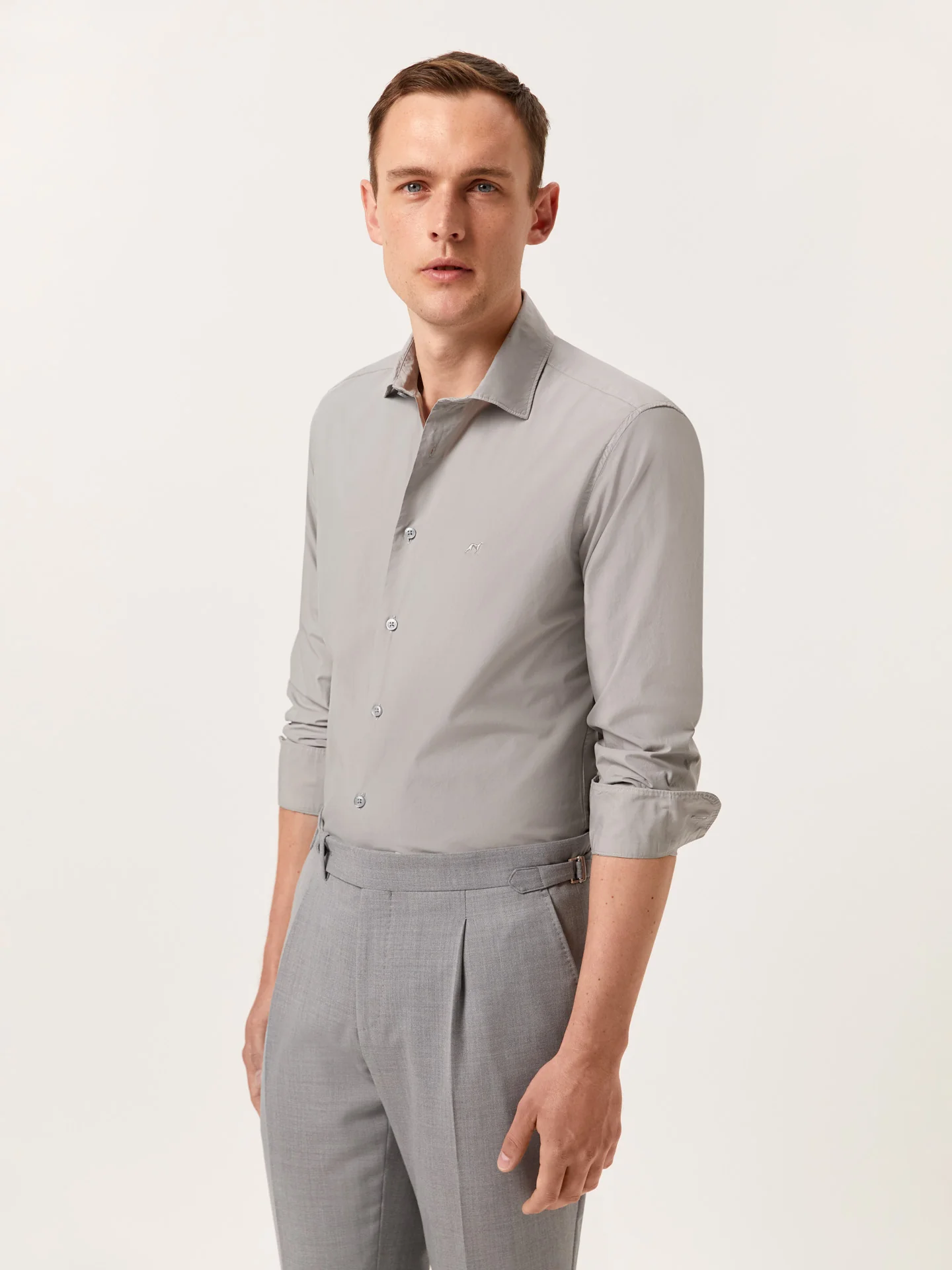 Camisa slim fit em popeline Overdye com colarinho aberto - Image 32