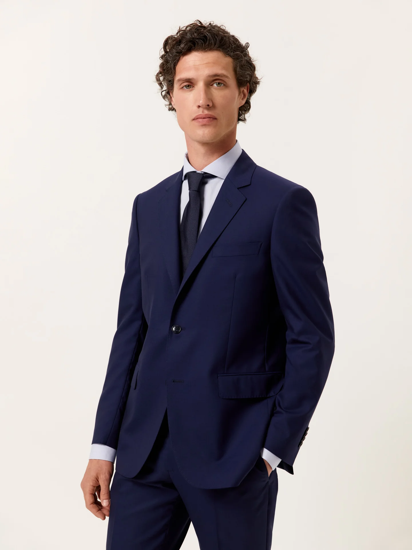 Camisa slim fit Performance de riscas finas com colarinho Dublin - Image 2