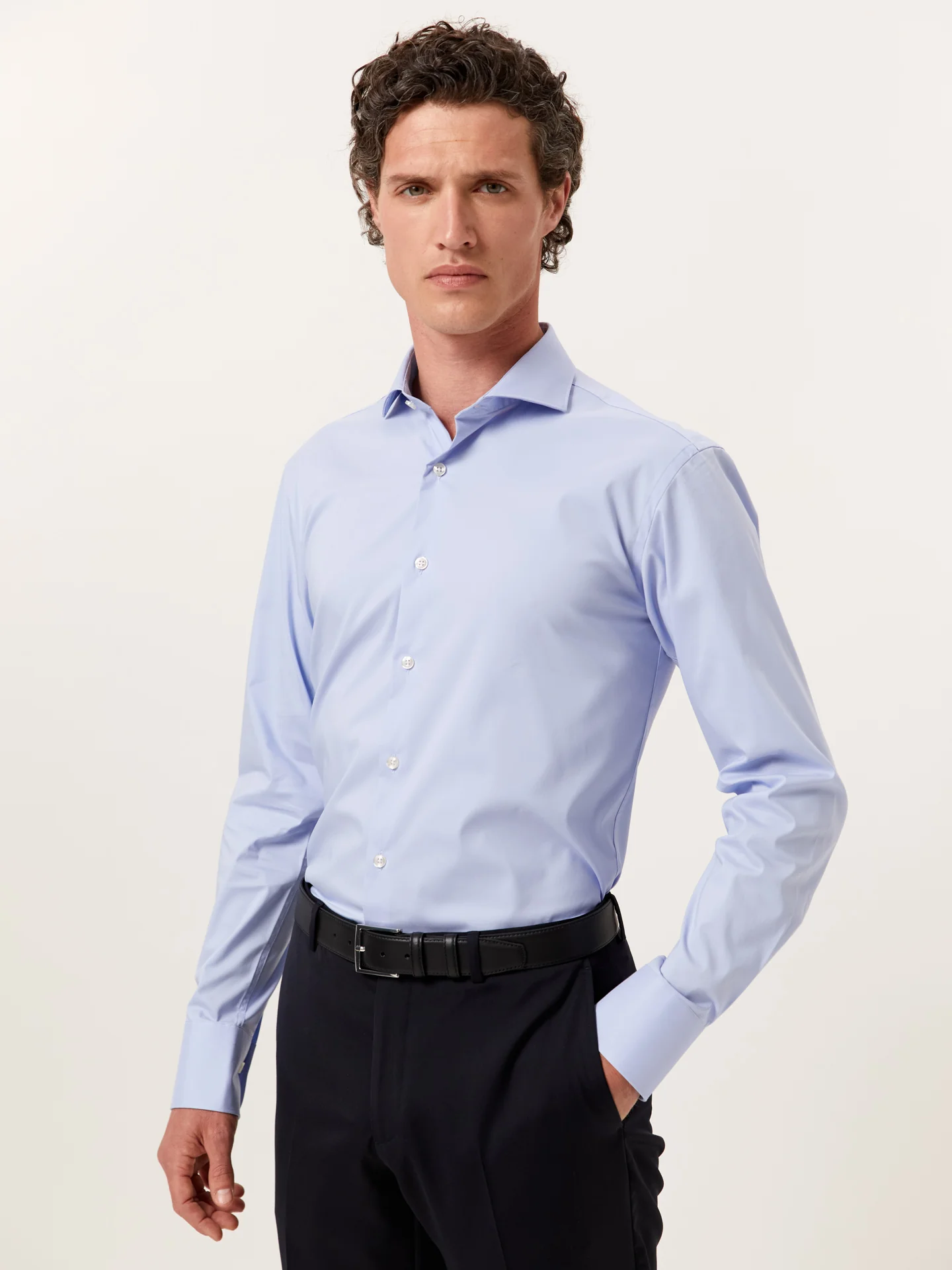 Camisa slim fit Performance em popeline com colarinho de Dublin - Image 6
